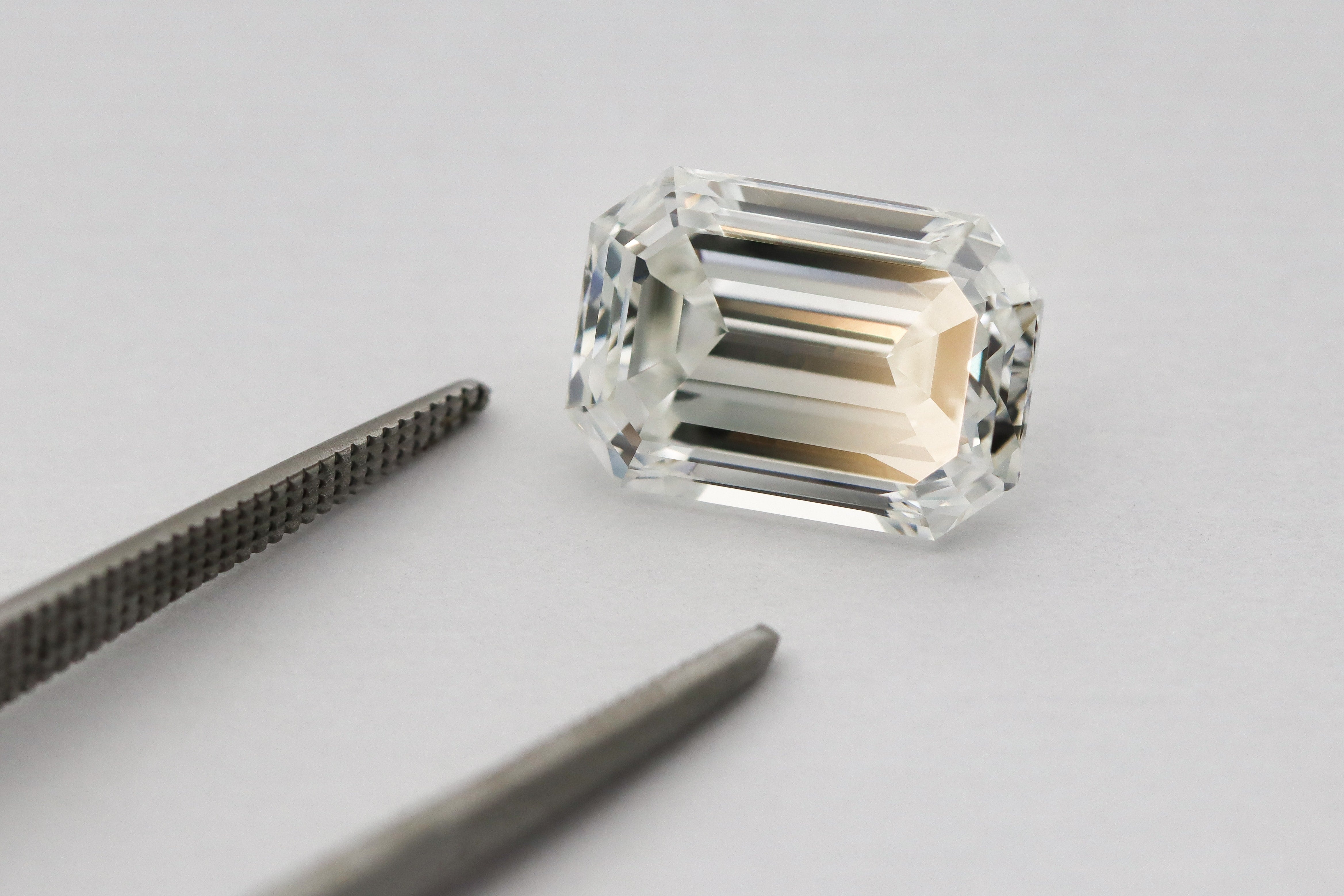About Loose Diamonds