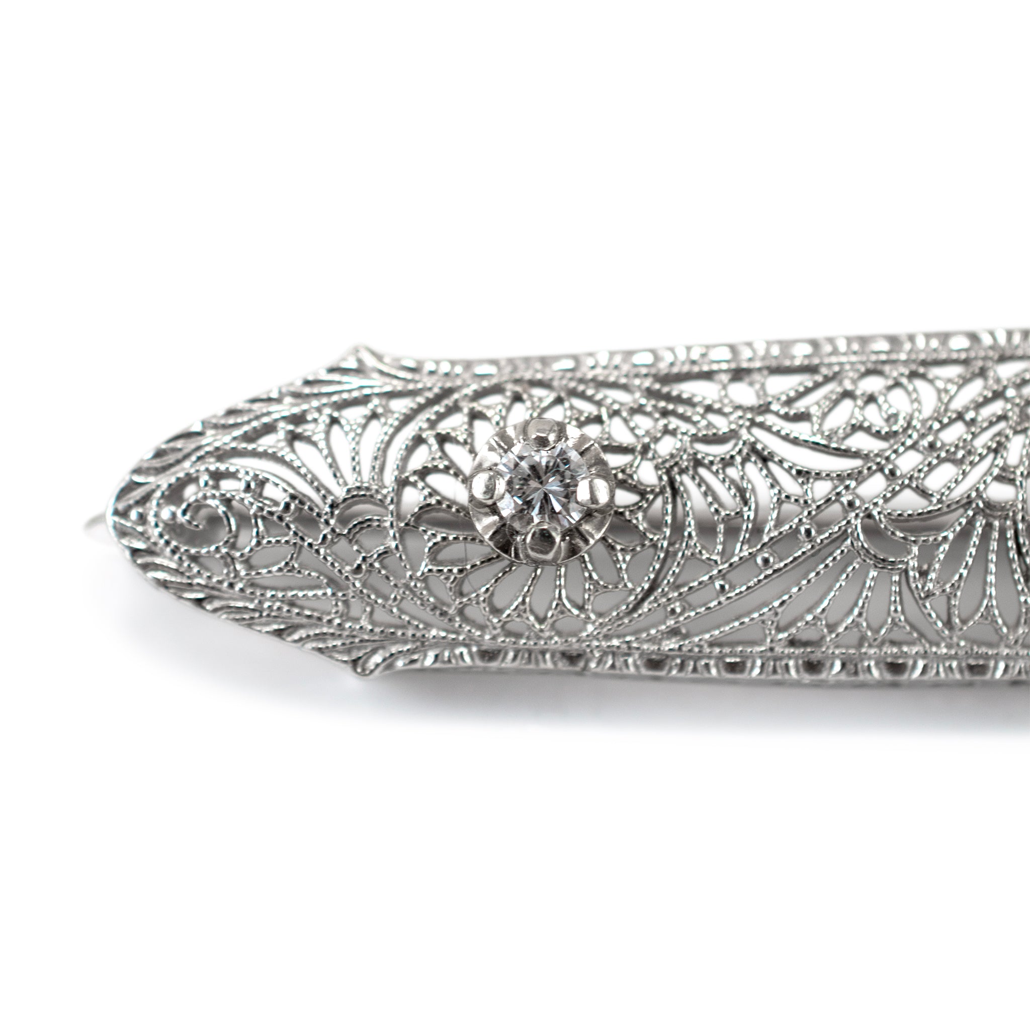 Ladies Antique 14K White Gold Natural Round Diamond Filigree Brooch