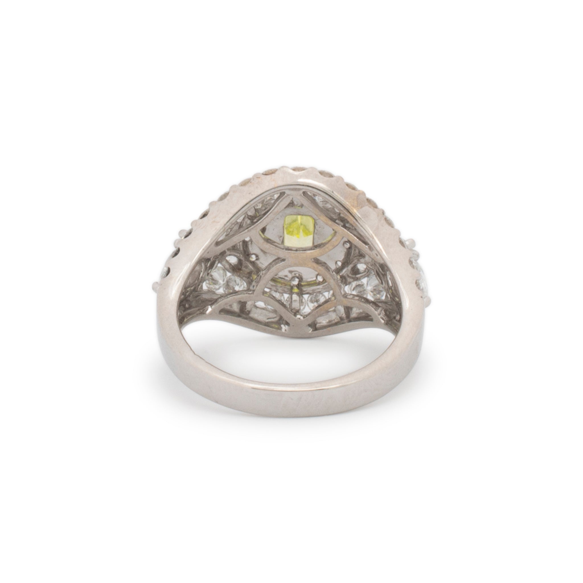 Ladies 18K White Gold GIA Certified Fancy Vivid Green-Yellow Cocktail Ring