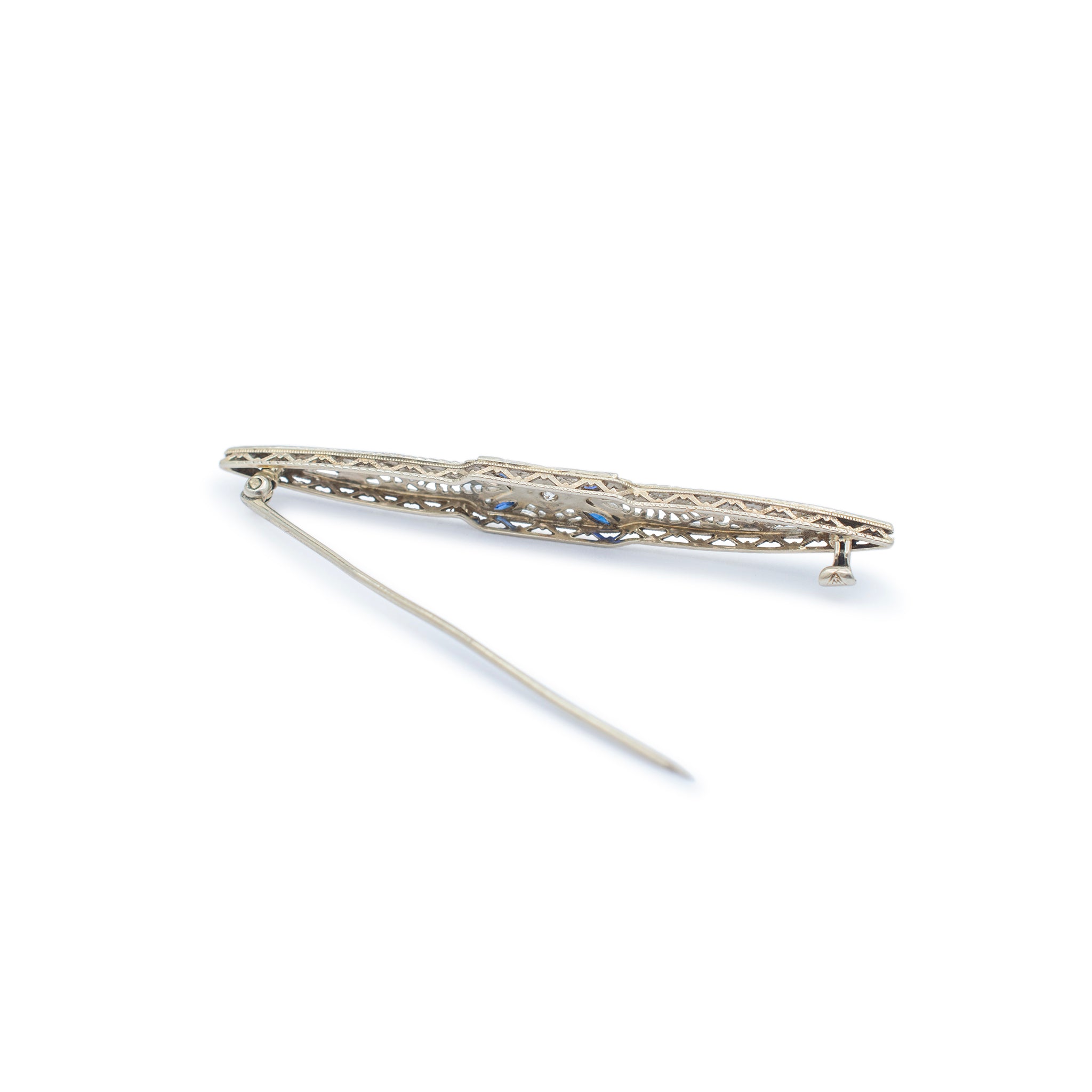 Antique Art Deco 14K White Gold Filigreed Diamond Sapphires Brooch