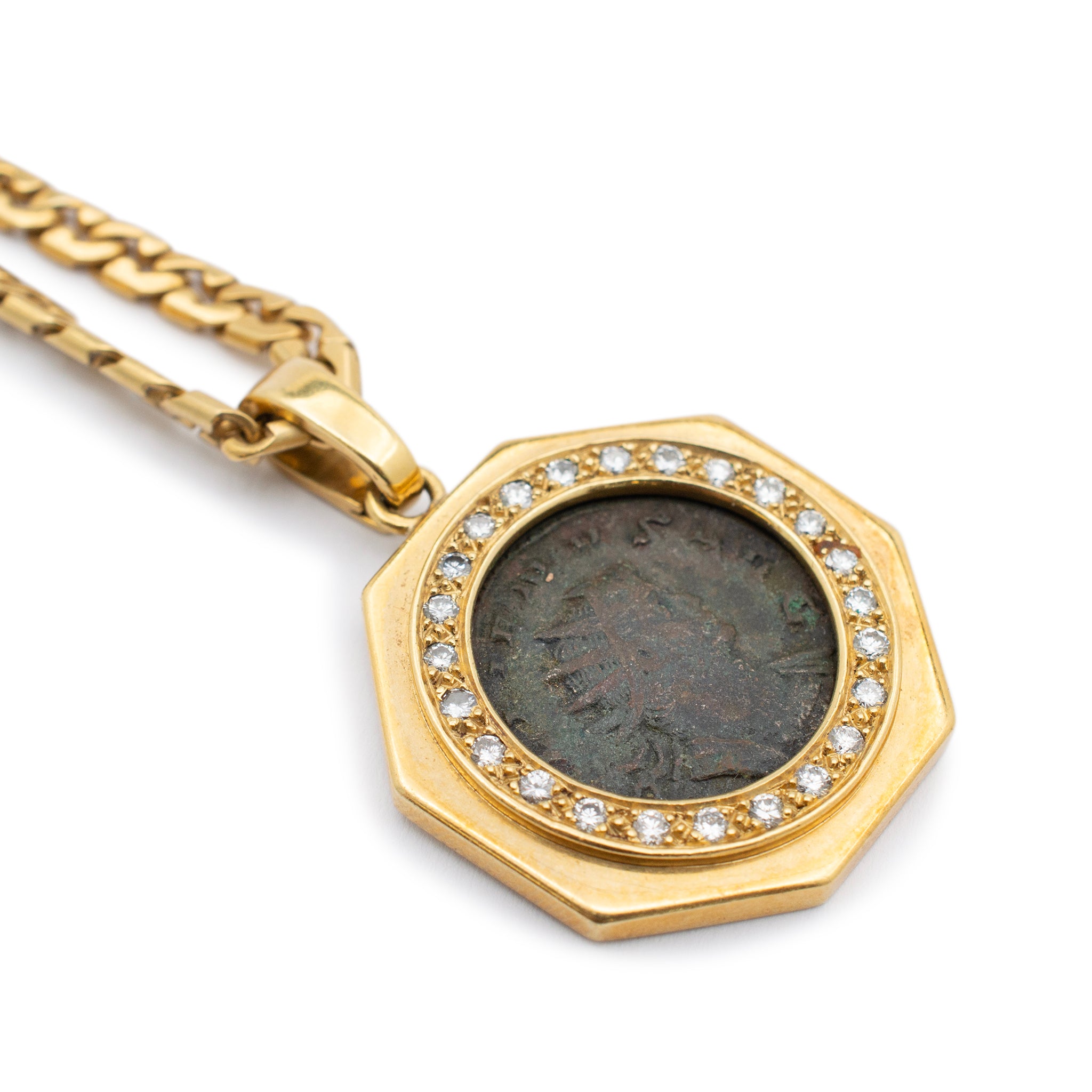 Vintage 18K Yellow Gold Ancient Coin Halo Diamond Razor Link Pendant Necklace