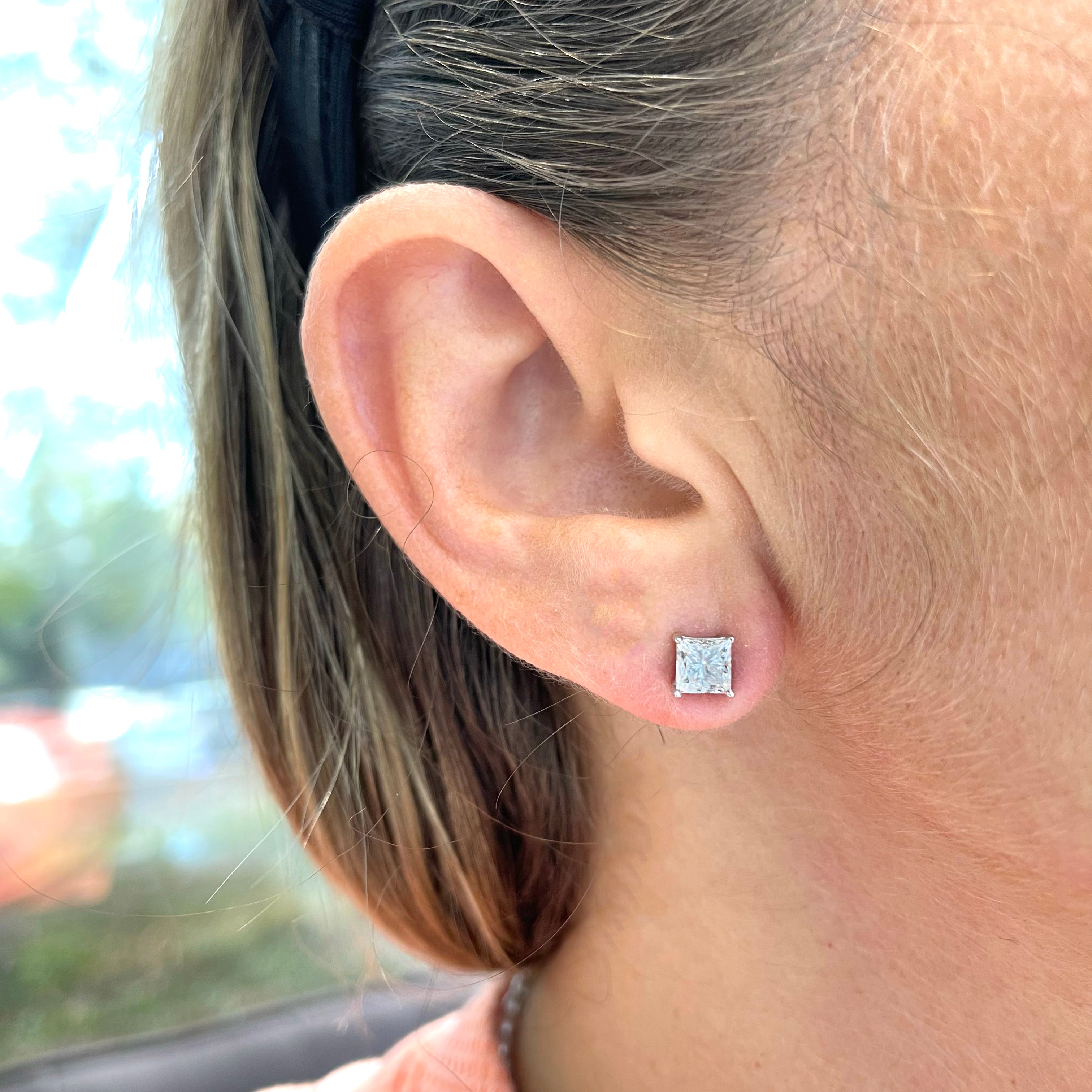 Ladies 18K White Gold 2.01ct. Princess Cut Diamond Stud Earrings