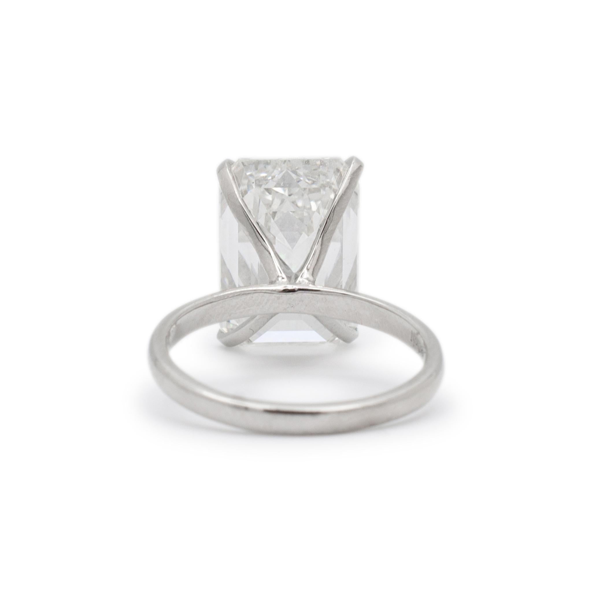 Ladies 14K White Gold Igi 10.18ct Emerald Cut Diamond Solitaire Engagement Ring