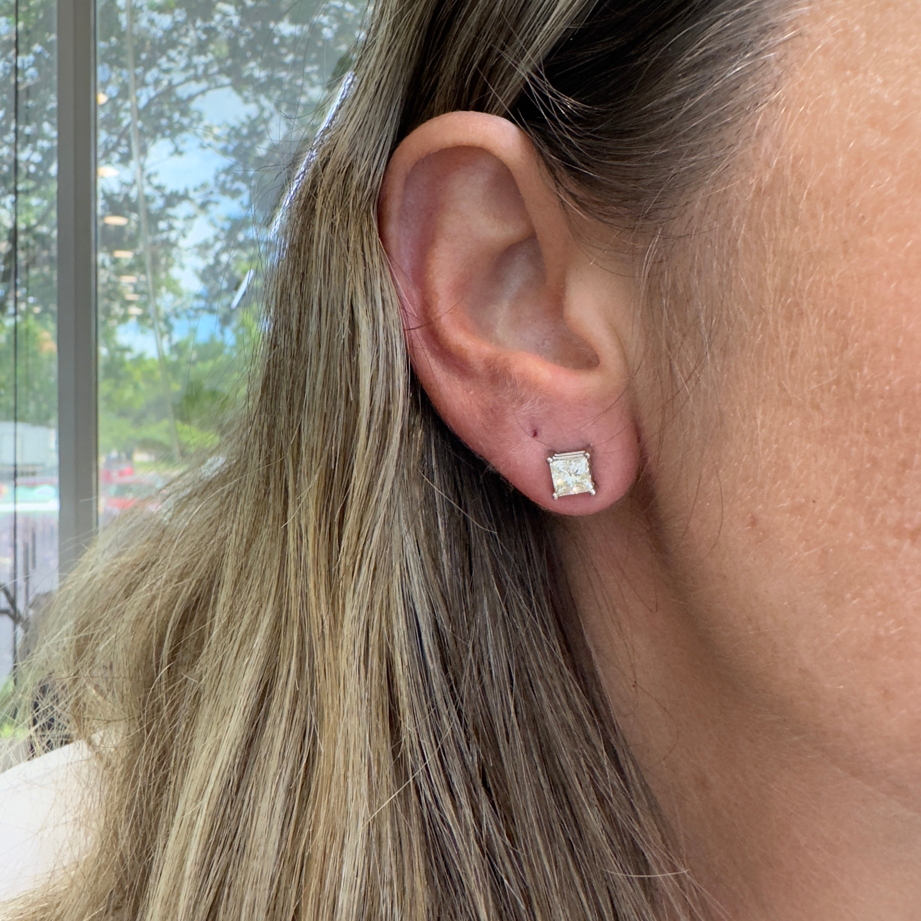 14K White Gold 2.20ct Princess Cut Diamond Push Back Stud Earrings