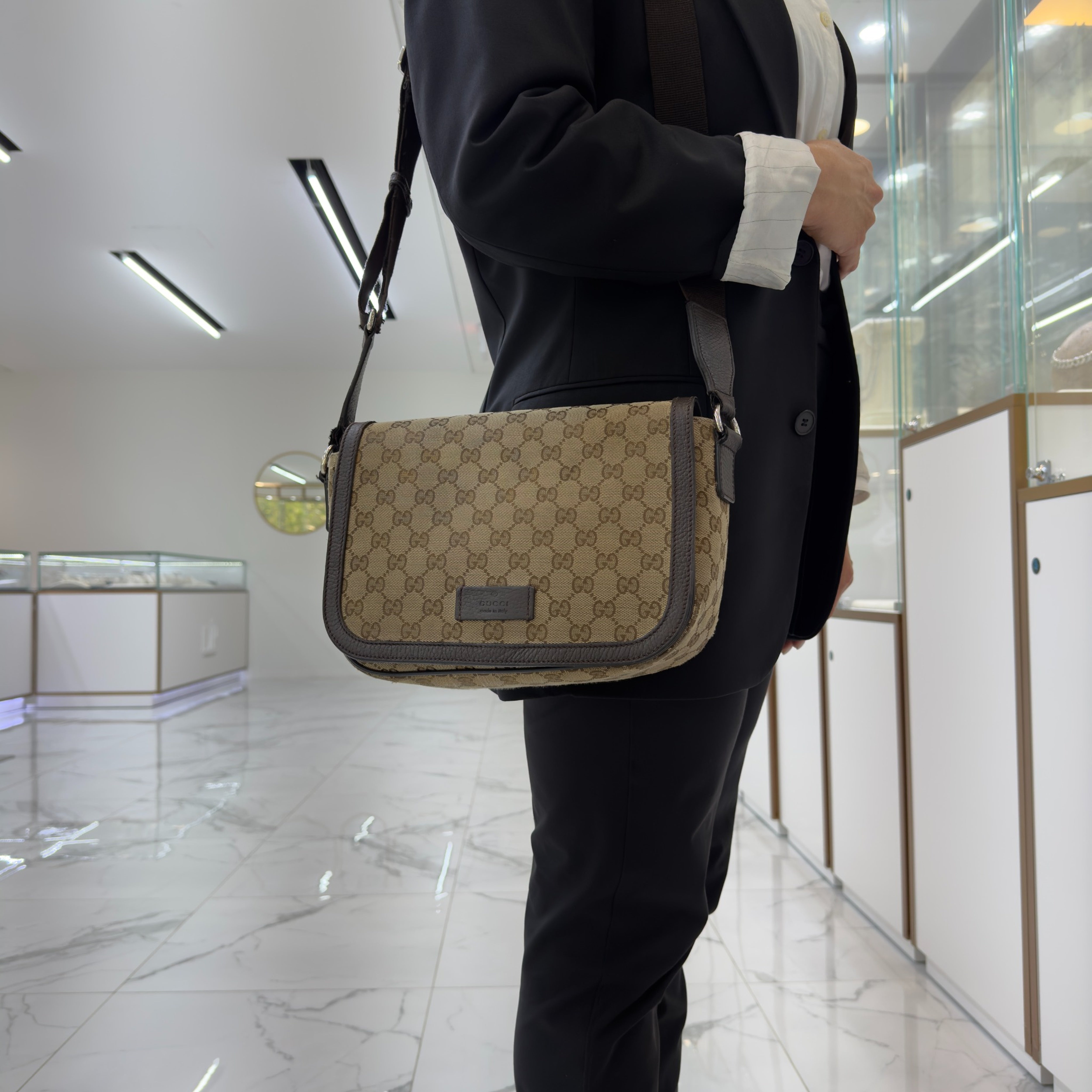 Gucci Monogram GG Canvas 807401990 Brown & Beige Flap Cross Body Messenger Bag