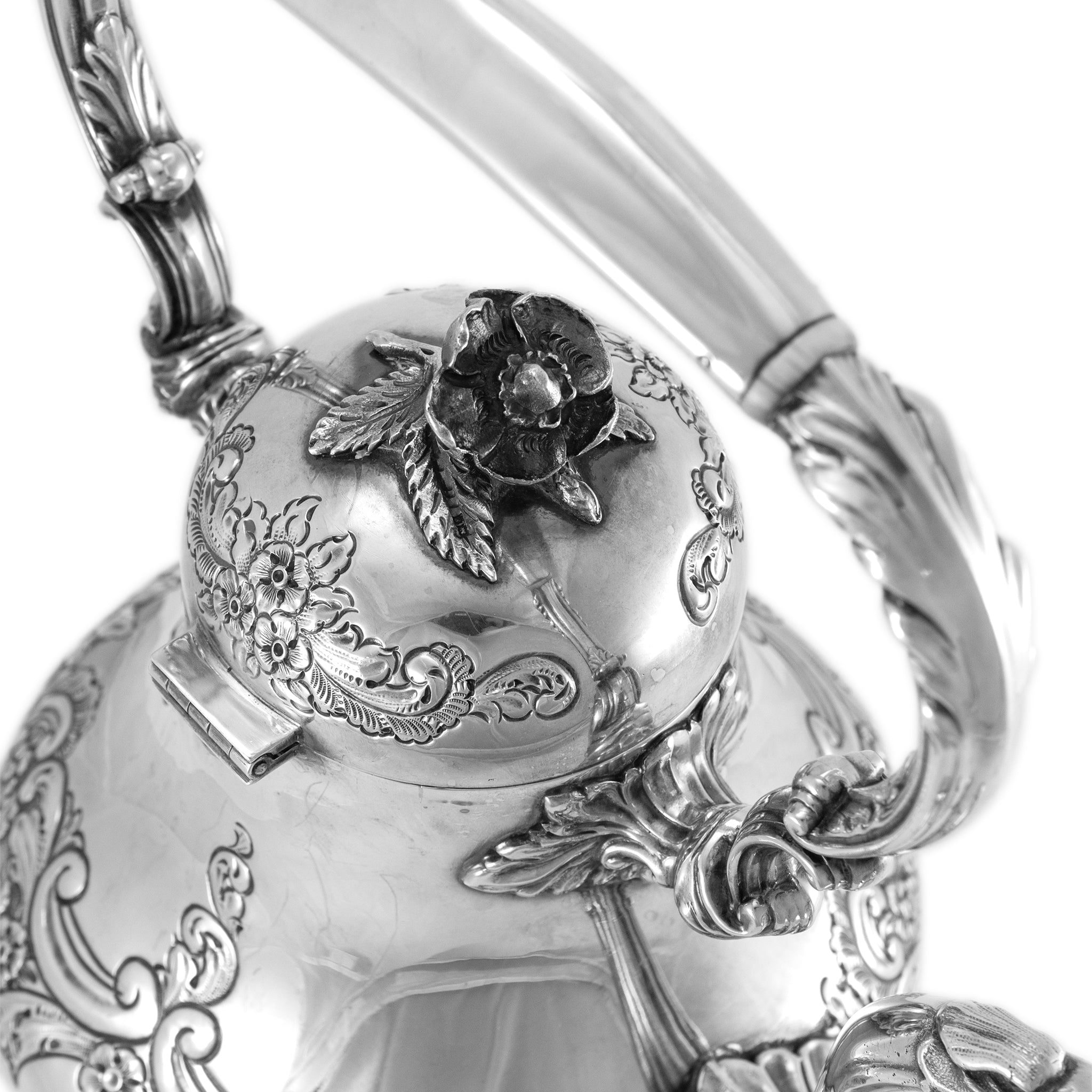 Antique J.G Ltd Heavy 925 Sterling Silver Tea Hand Chase Tea Pot
