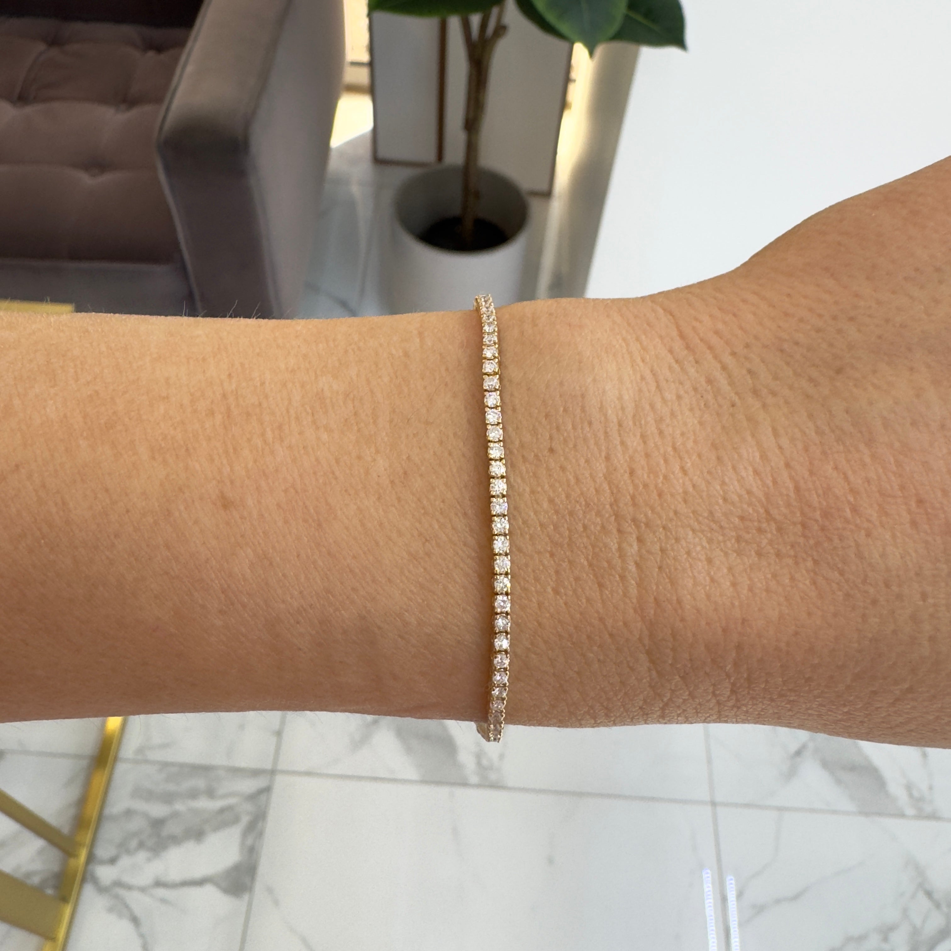 14K Yellow Gold 4-Prong 1.57ct Diamond Tennis Bracelet