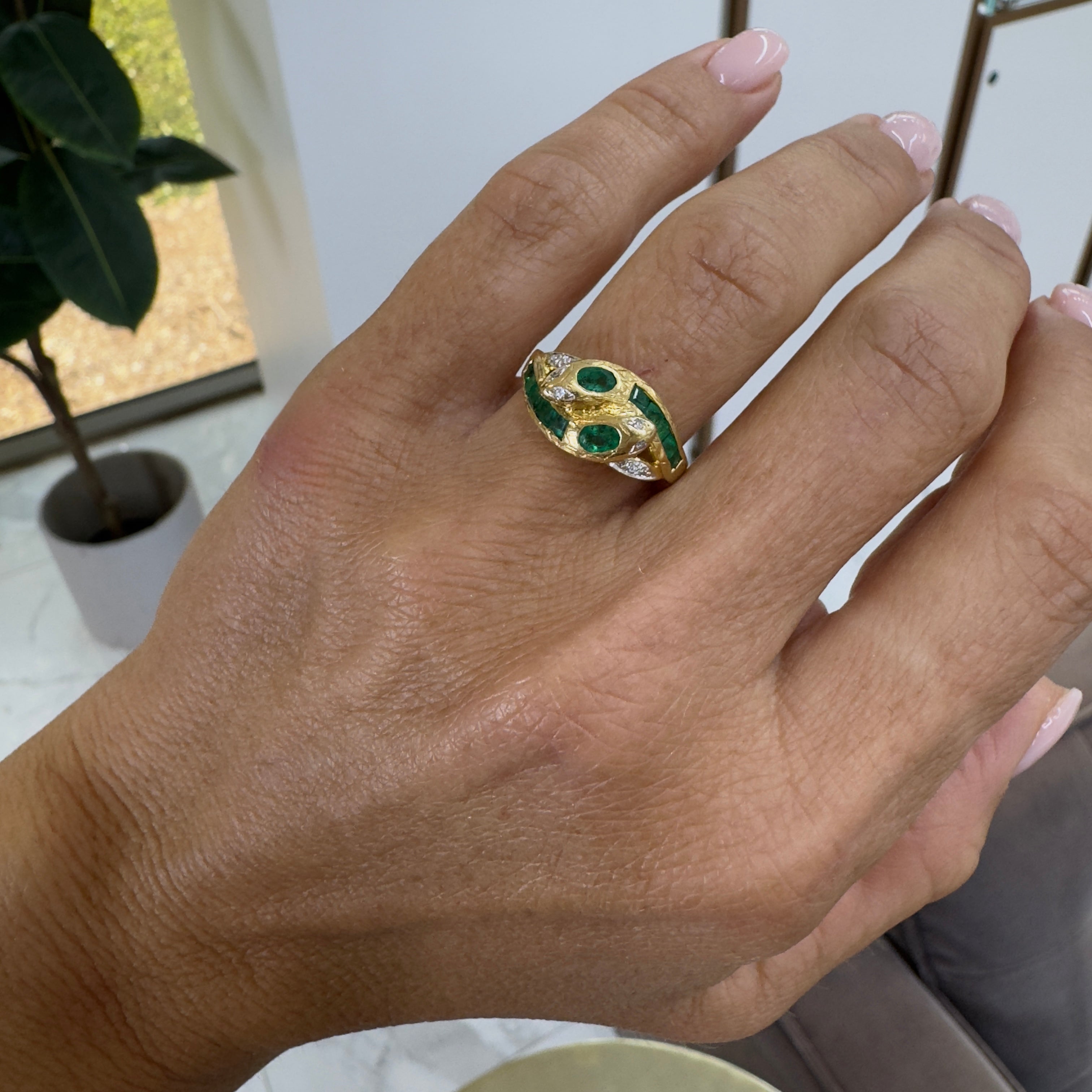 Vintage 18K Yellow Gold Emerald Diamond Bypass Double Snake Cocktail Ring