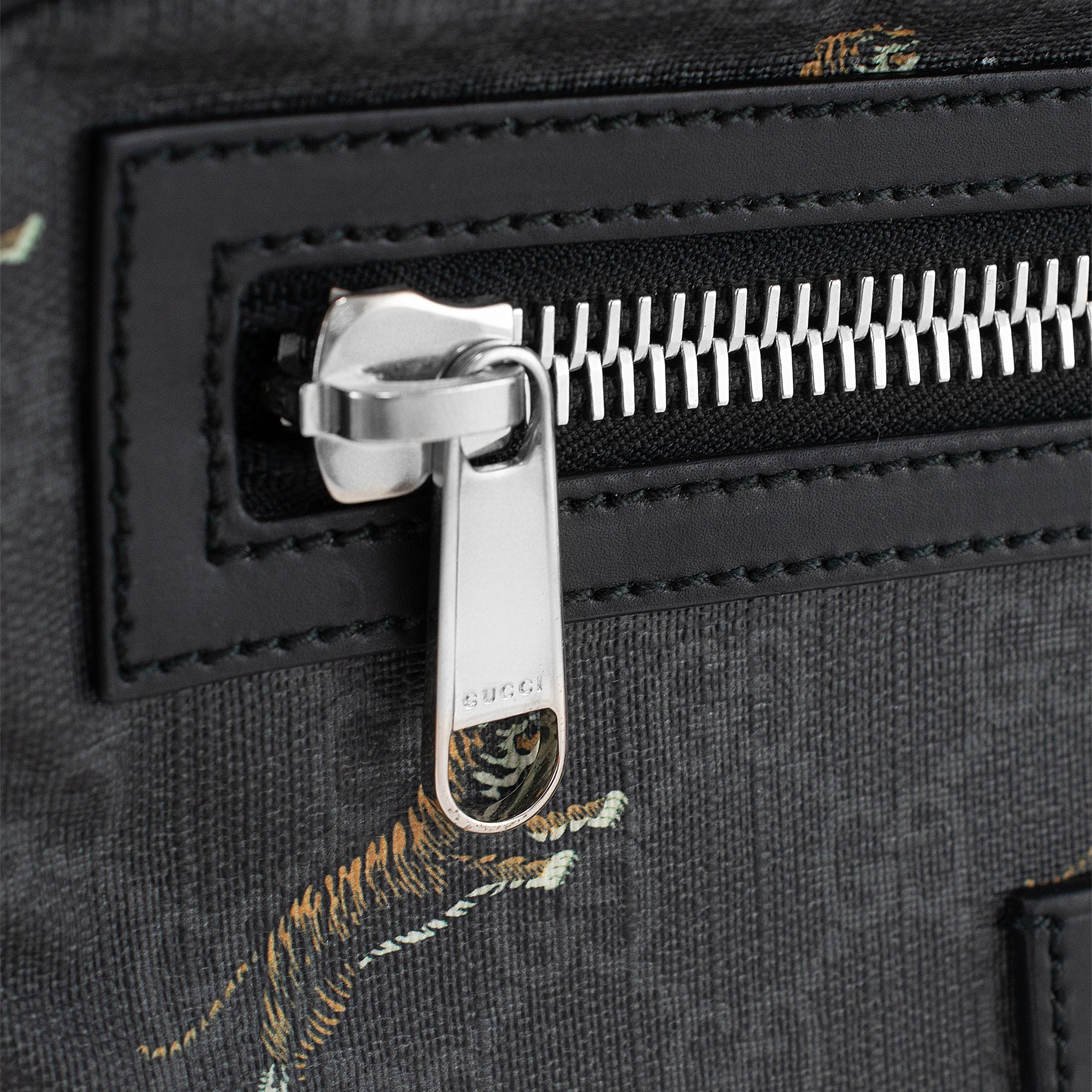 Gucci GG Monogram Supreme Tigers Black Leather Bestiary Belt Bag