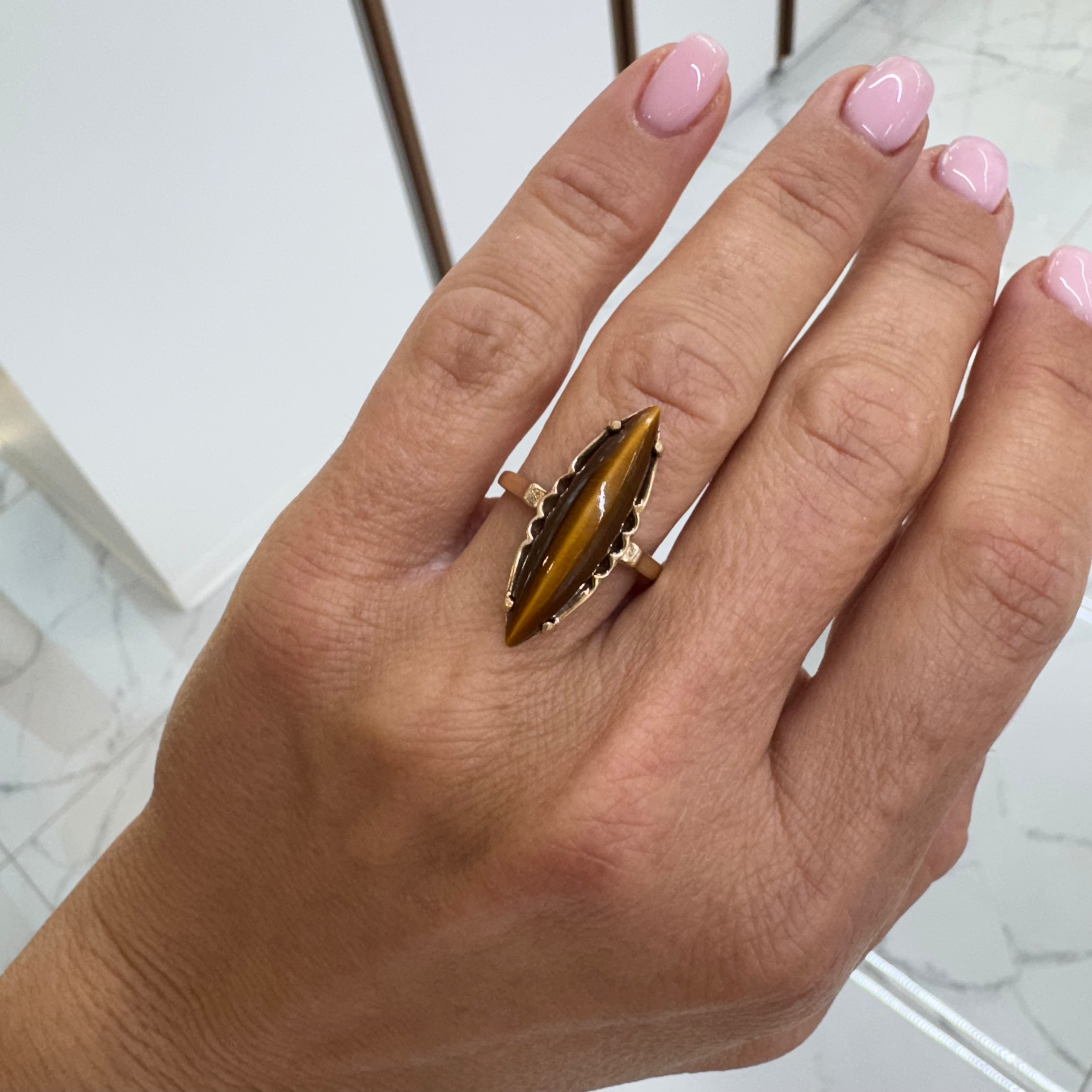 Vintage 10K Yellow Gold Elongated Marquise Shaped Tiger’s Eye Cocktail Ring