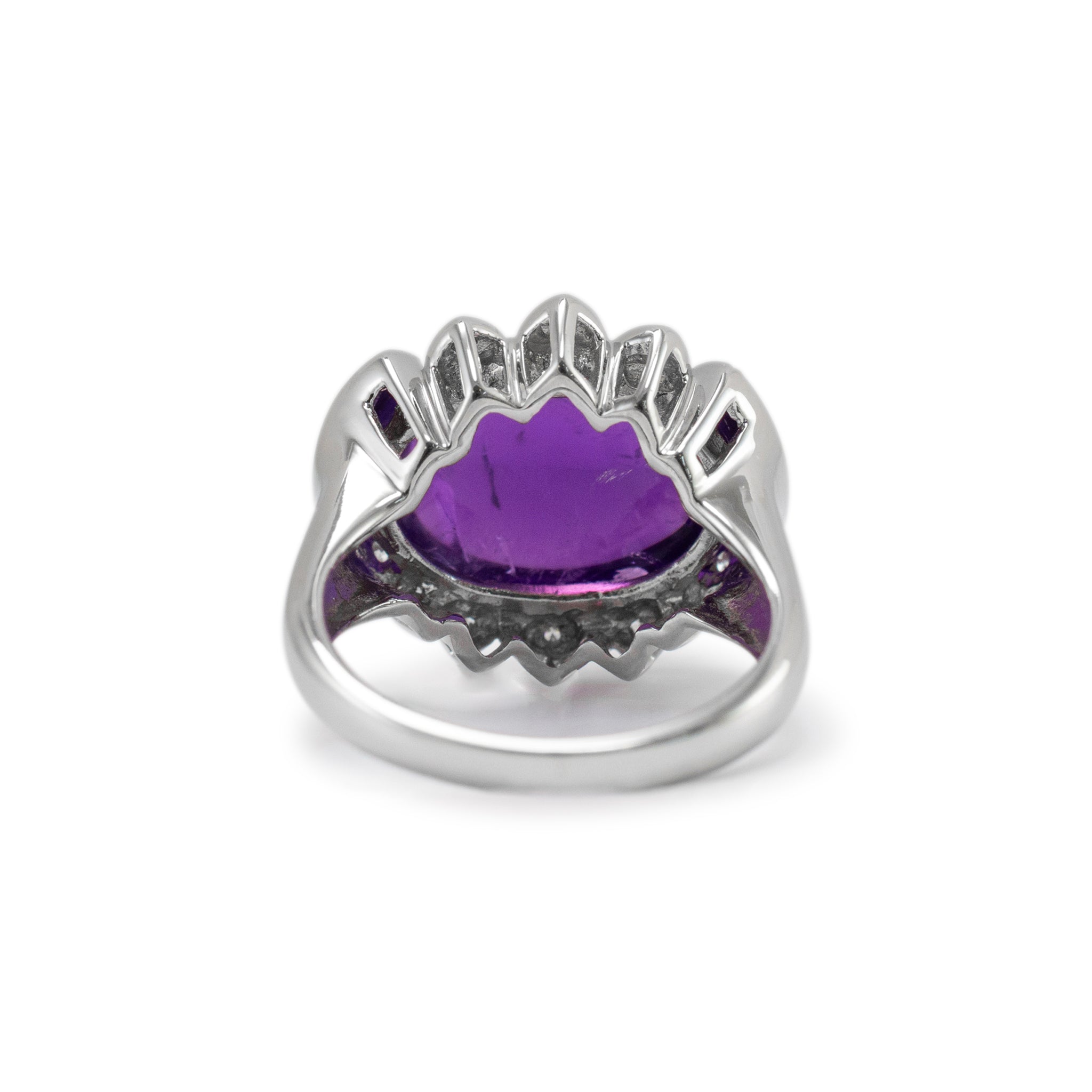 Vintage 18K White Gold Halo Diamond 7.44ct Amethyst Cabochon Cocktail Ring