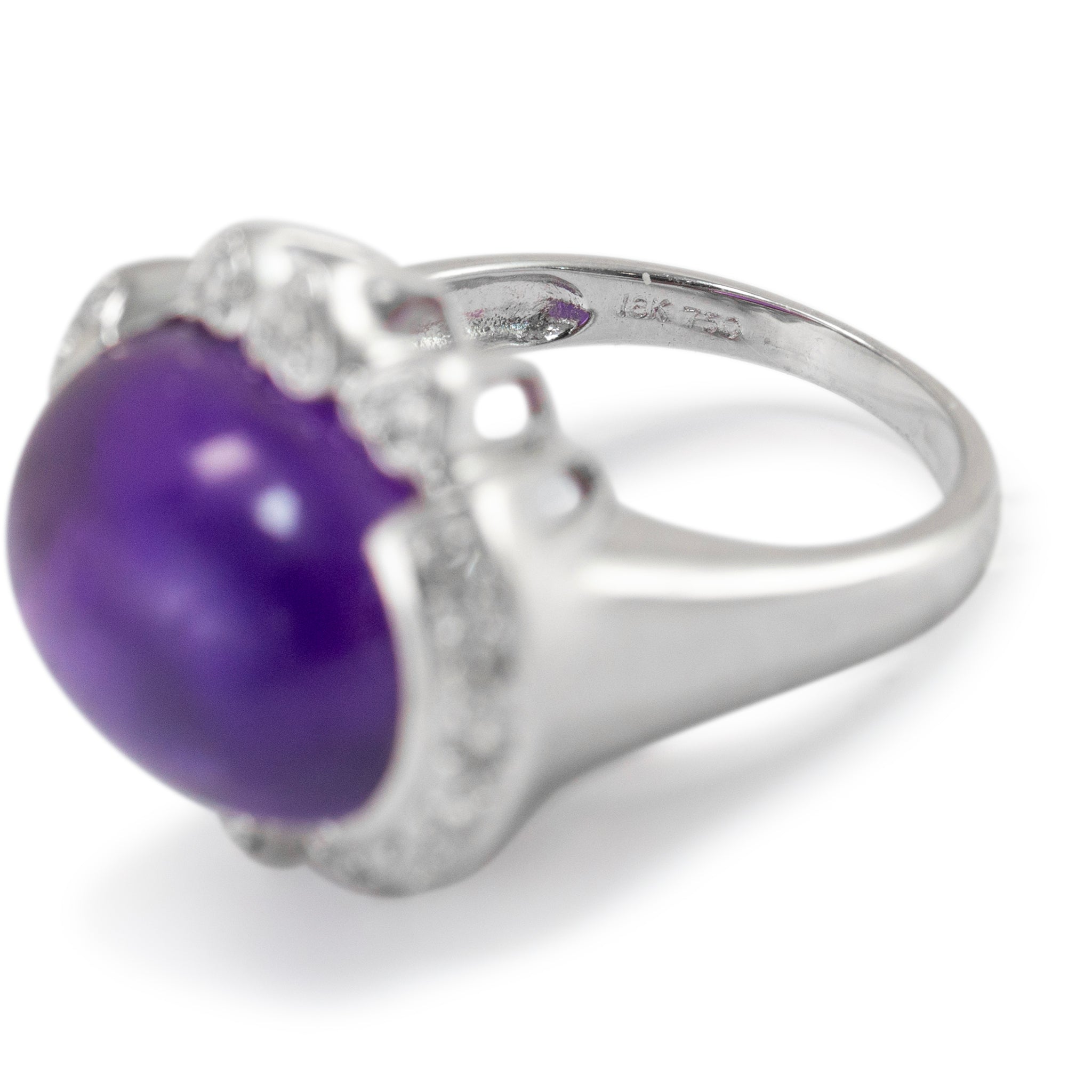 Vintage 18K White Gold Halo Diamond 7.44ct Amethyst Cabochon Cocktail Ring