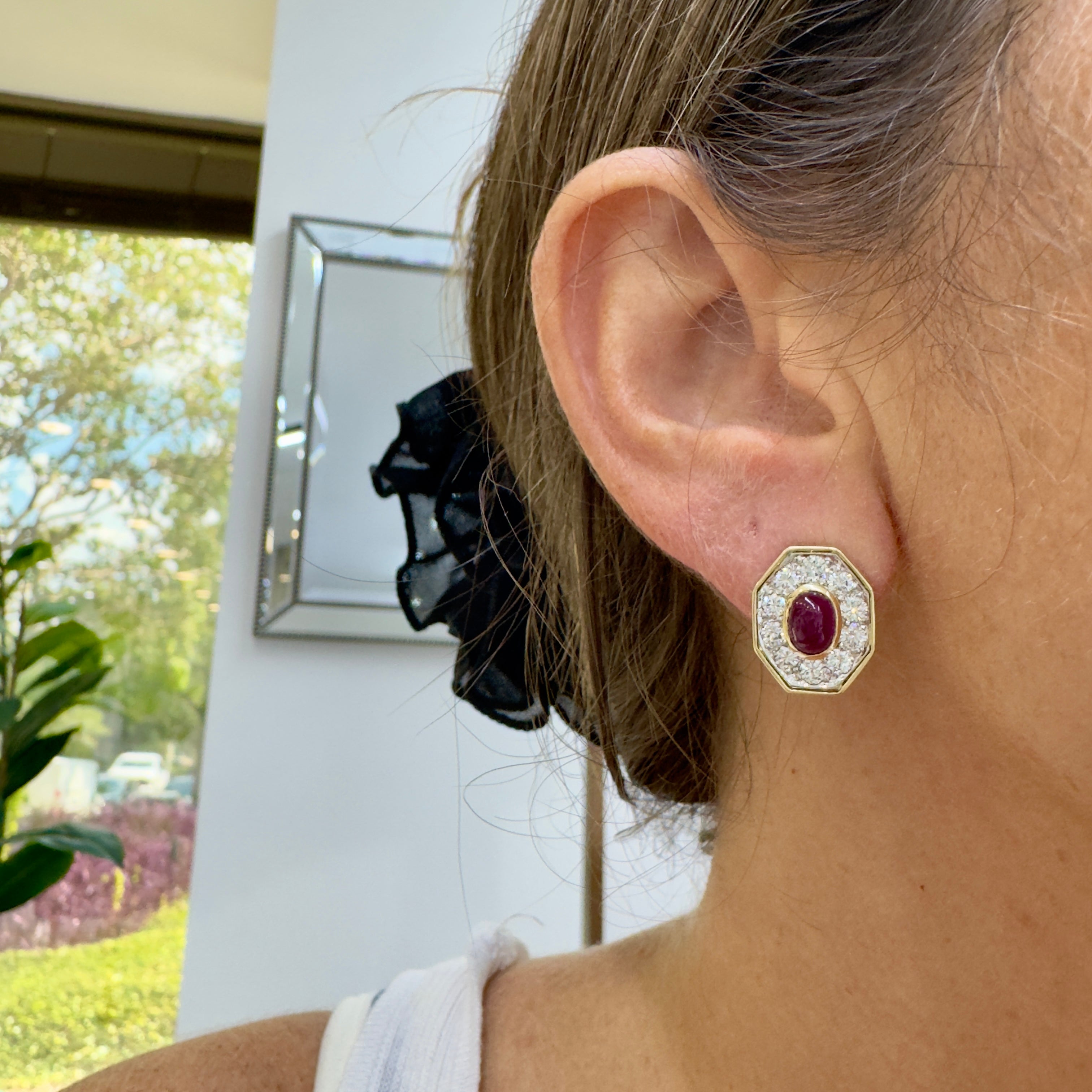 Vintage 18K Yellow Gold Cabochon Ruby Diamond Octagon Clip on Stud Earrings