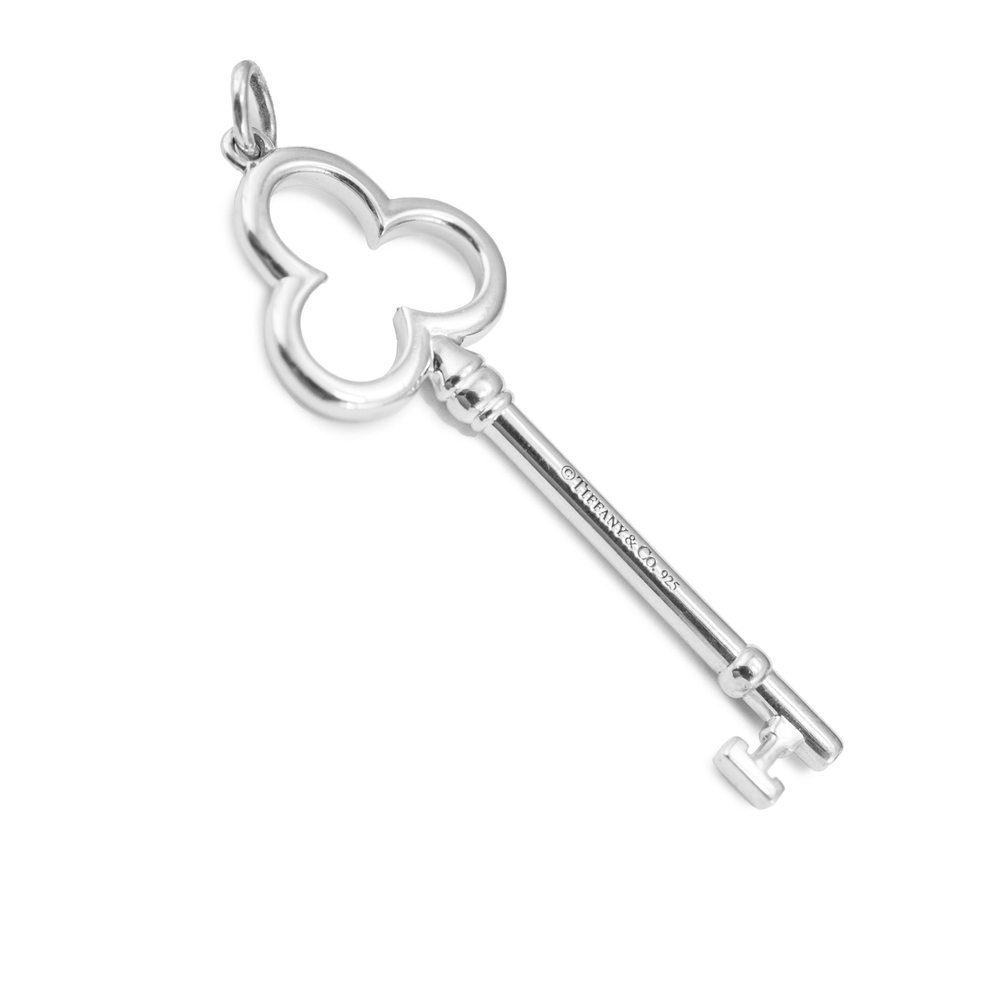 Ladies Tiffany & Co. 925 Sterling Silver Clover Trefoil Key Pendant Necklace