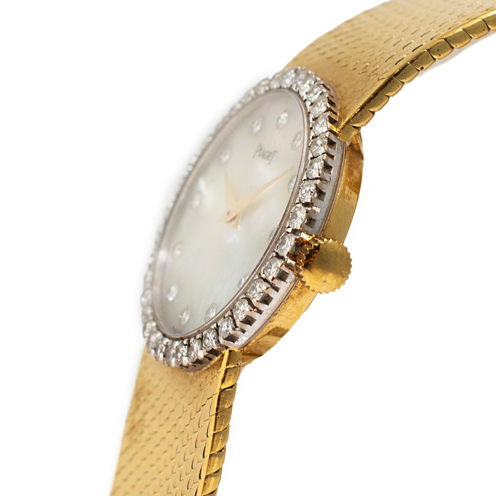 Vintage Piaget Dancer 26MM 9706 B2 18K Gold Diamond Mother of Pearl Dial Watch