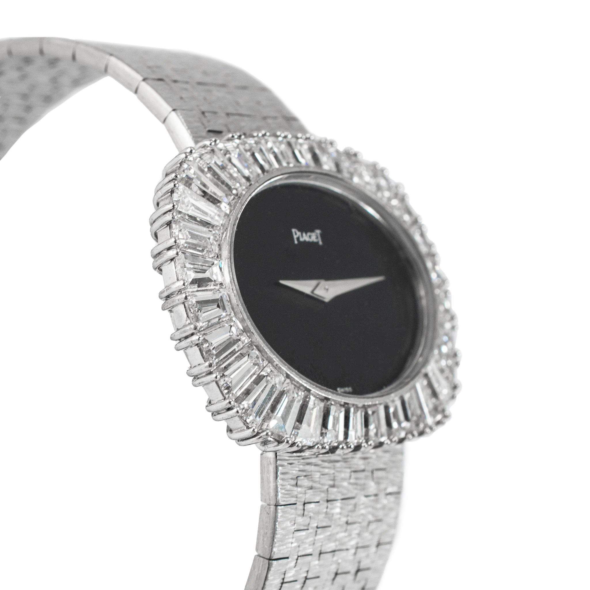 Vintage Piaget Horizonal Oval 34M 98323A6 White Gold Baguette Diamond Onyx Watch
