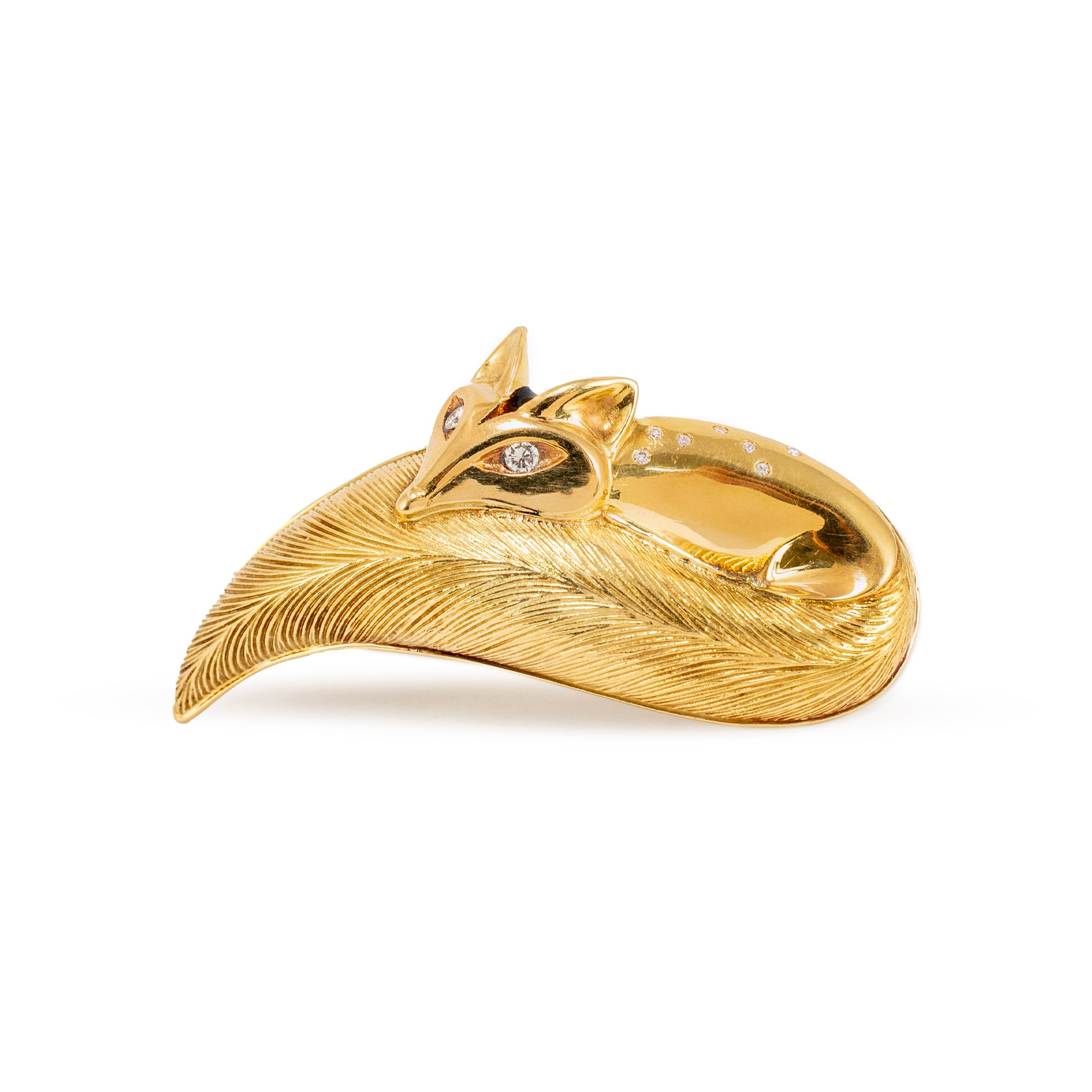 Vintage Handmade 18K Yellow Gold Diamond Eyes Black Enamel Fox Brooch