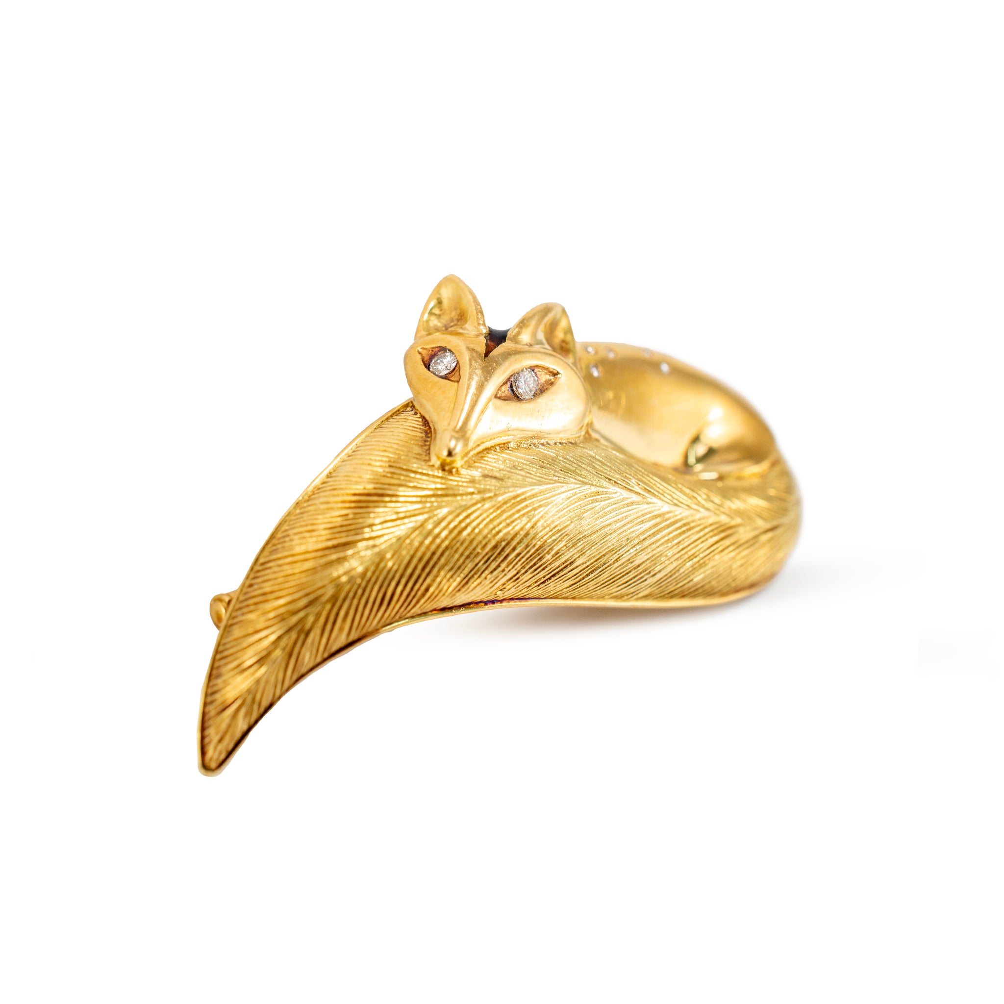 Vintage Handmade 18K Yellow Gold Diamond Eyes Black Enamel Fox Brooch