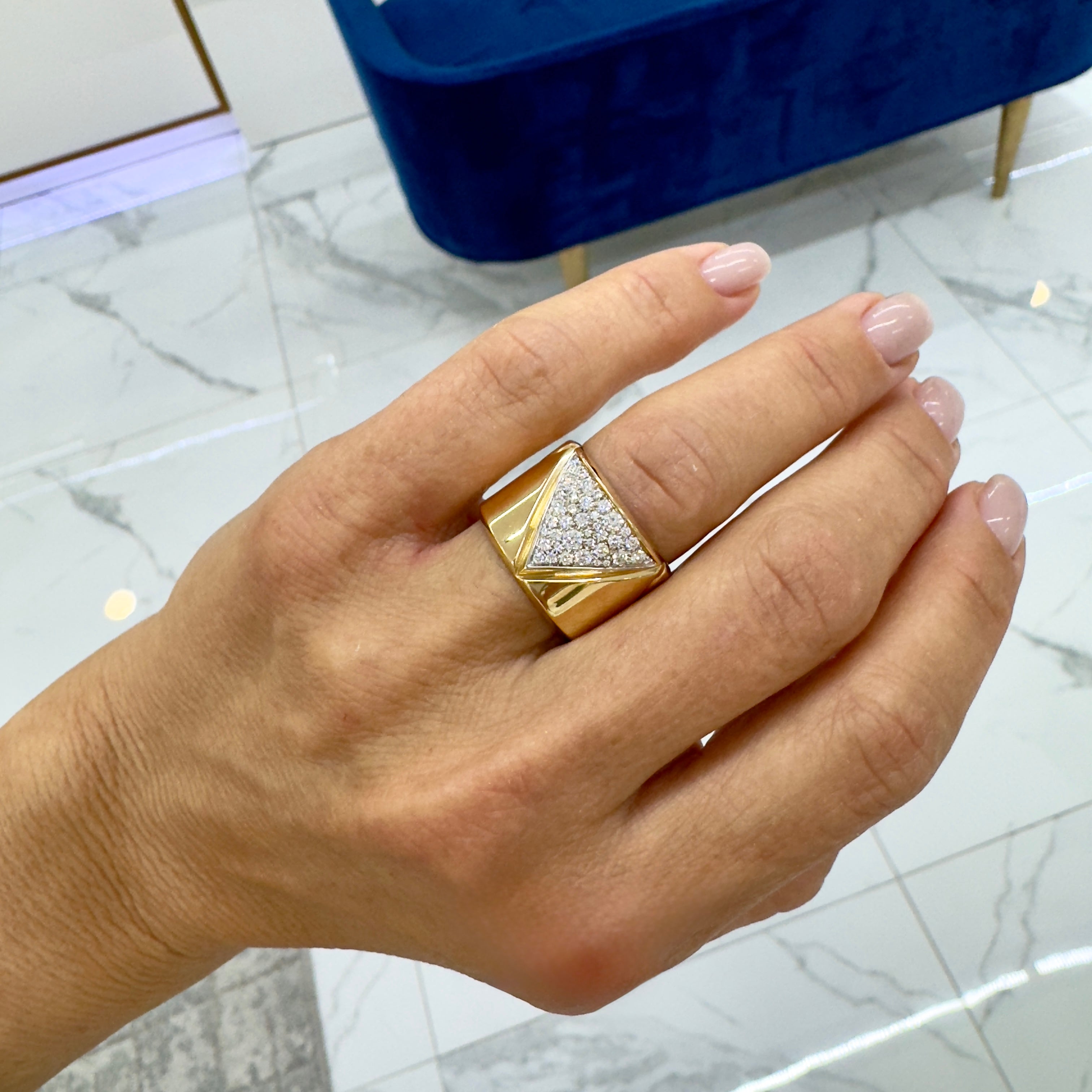 Marina B. 1978 Milano 18K Yellow Gold 1.05ct Pave Diamond Triangoli Band Ring