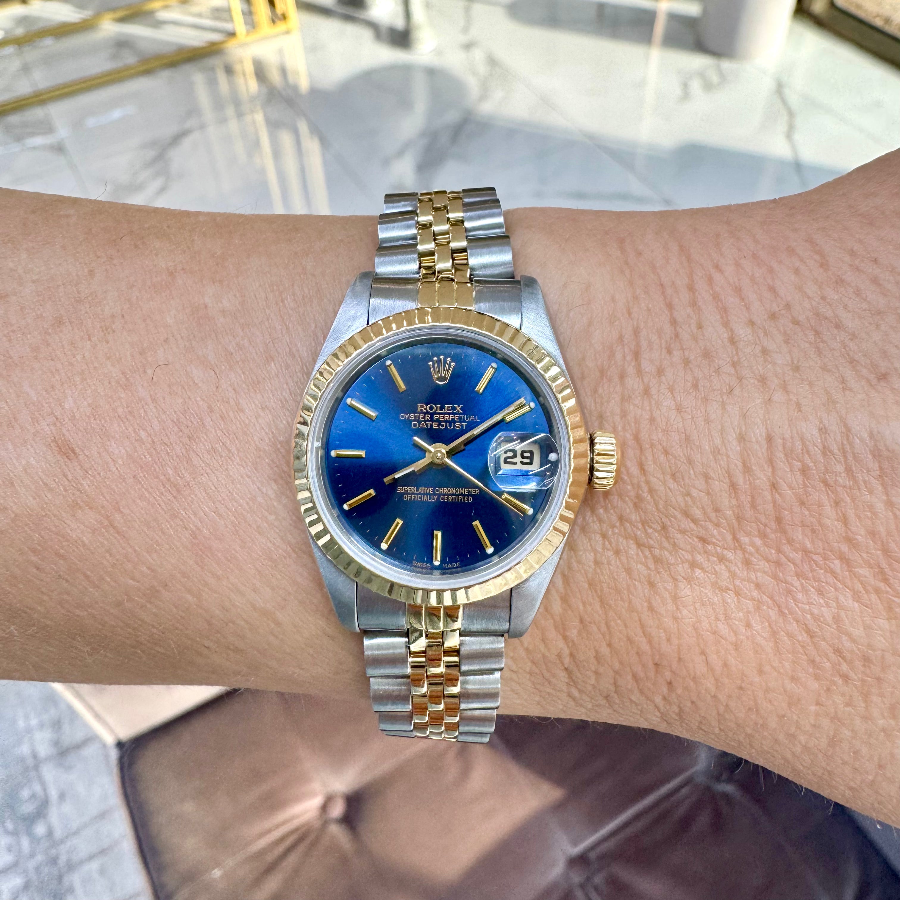 Rolex Ladies Datejust 26MM 69173 Blue Dial Fluted Jubilee 18K Gold Steel Watch