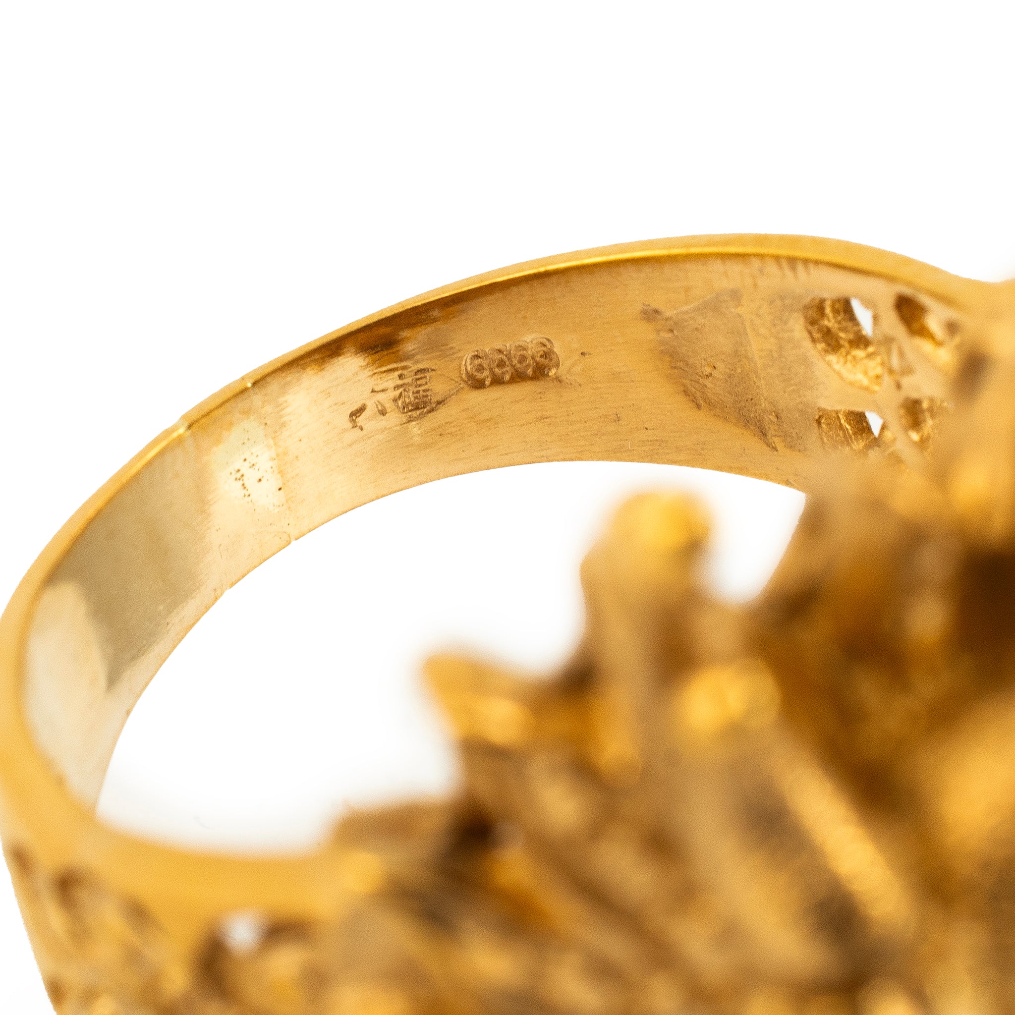 Vintage Solid 24K Gold 9999 Diamond Eyes Carved Dragon Head Cocktail Ring