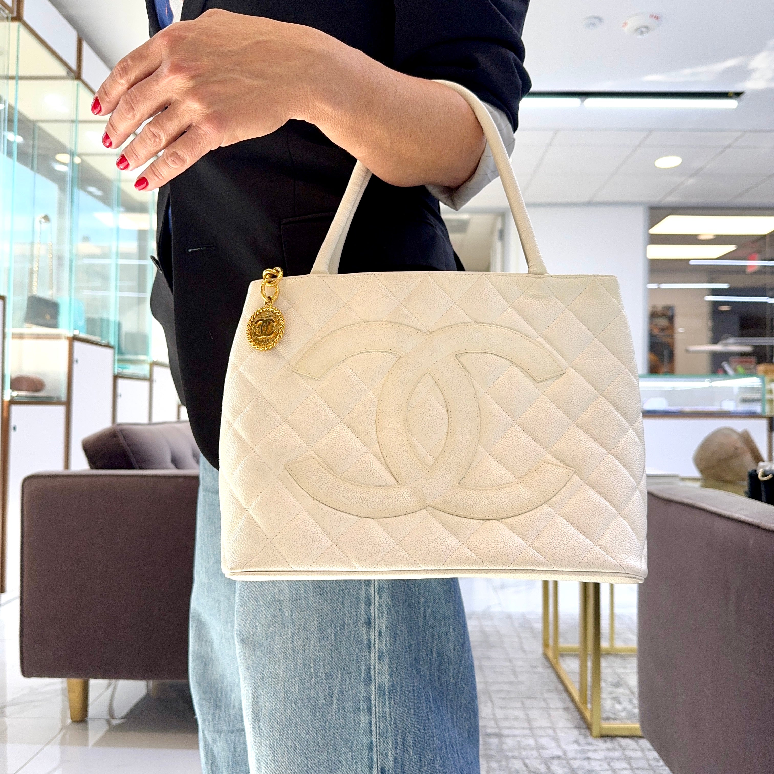 Vintage Chanel White Caviar Quilted Leather Medallion Tote Gold Hardware Handbag