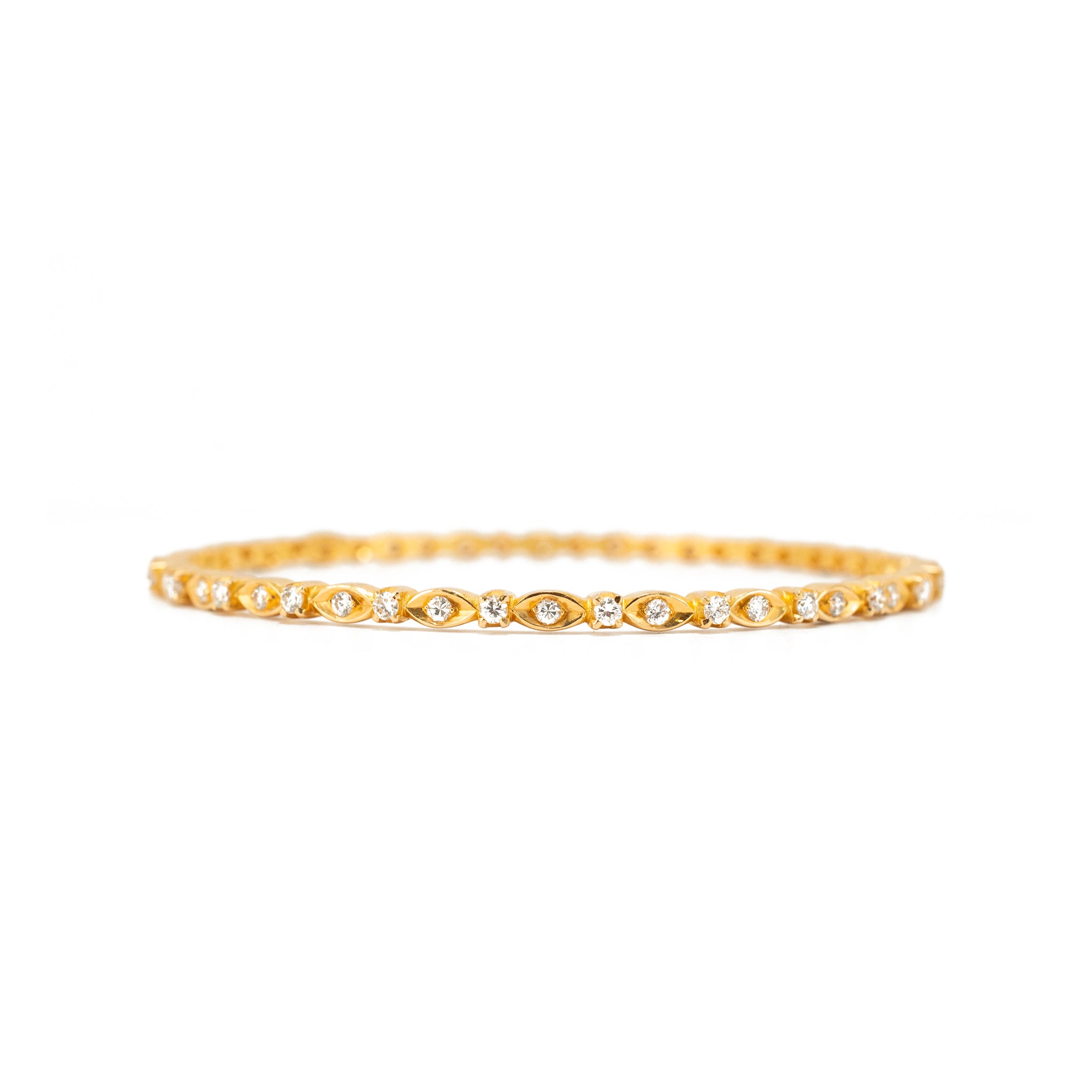 18K Yellow Gold Eternity 1.56ct Diamond Stackable Bangle Bracelet