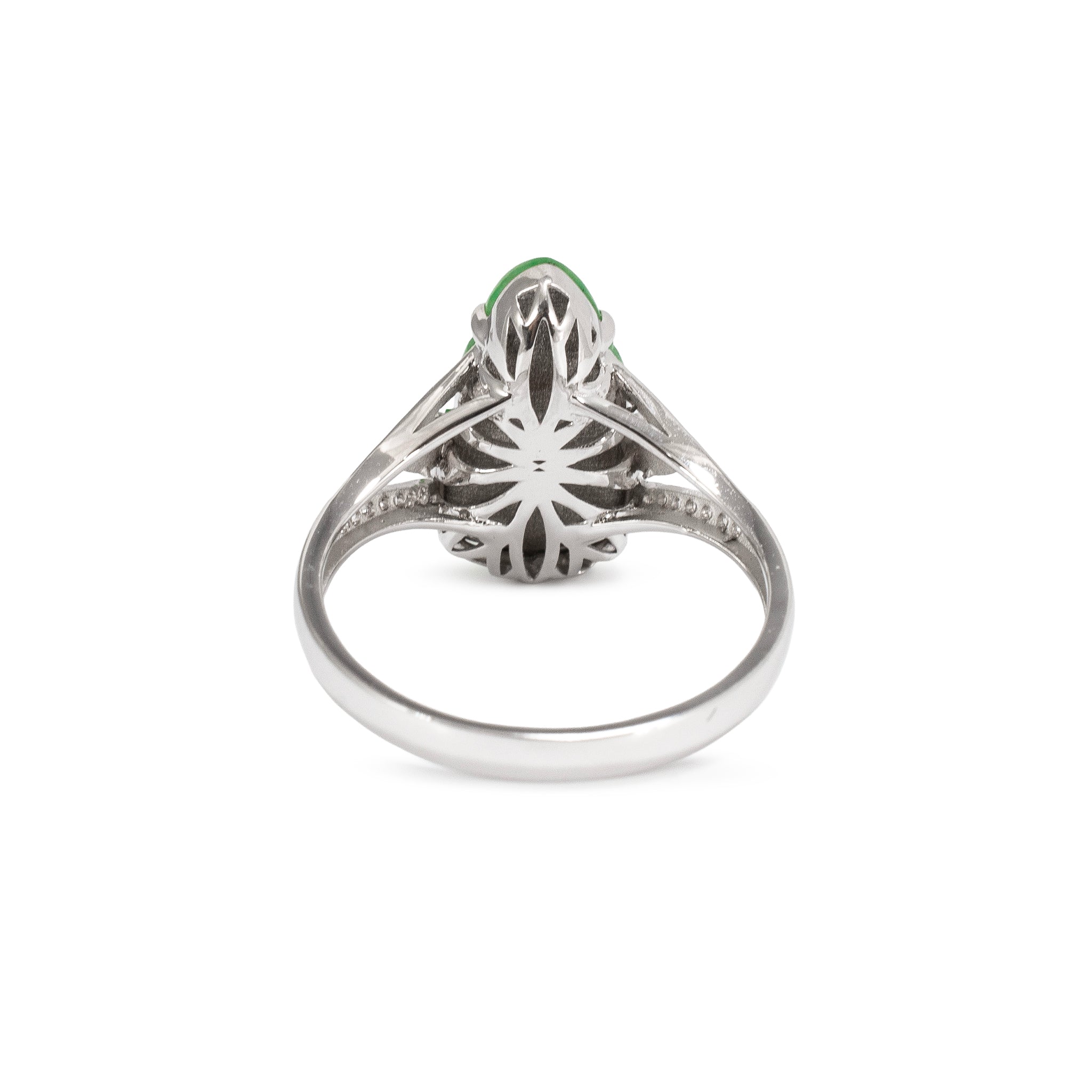 18K White Gold 2.70ct Delicate Green Icy Jadeite Jade Diamond Cocktail Ring