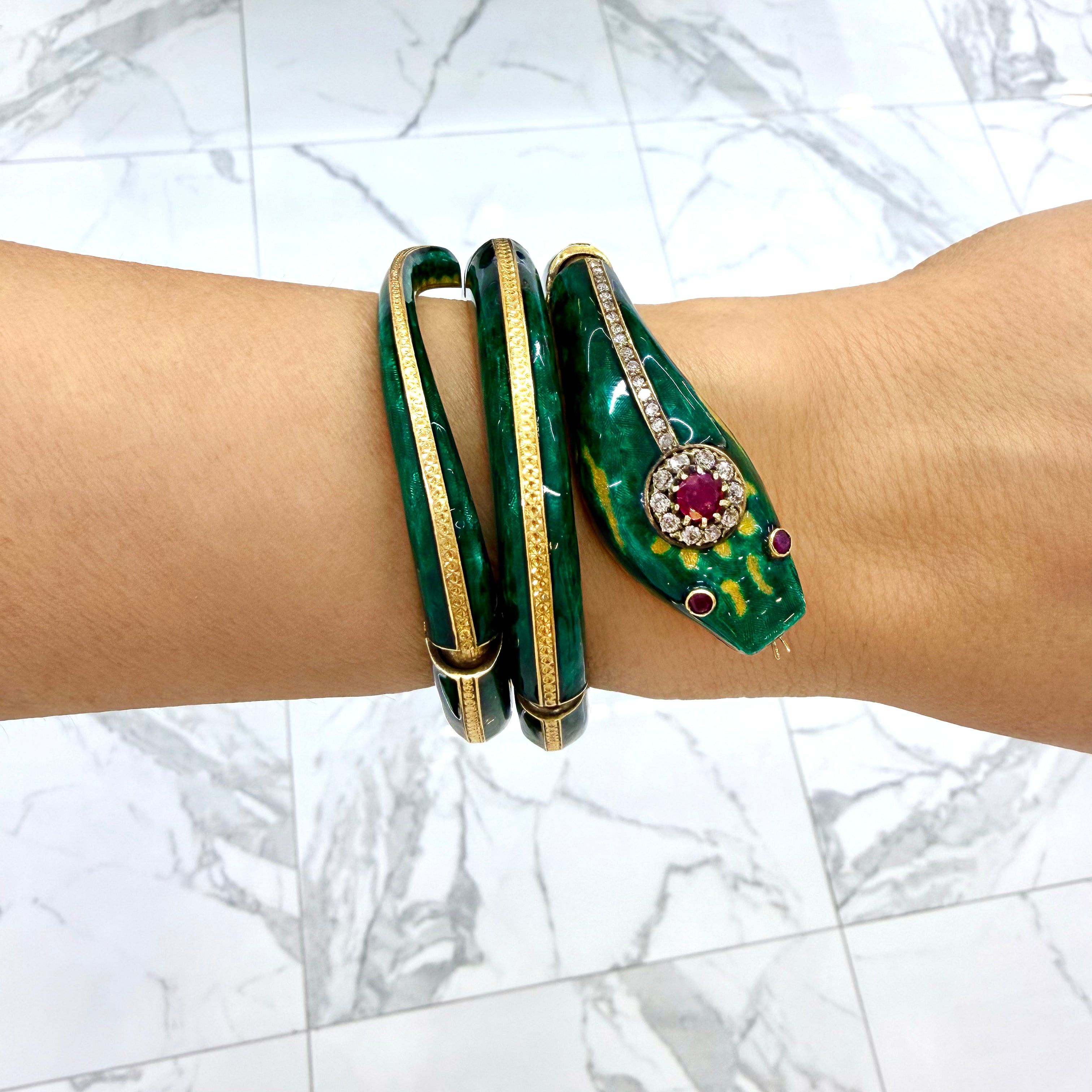 Vintage 18K Gold Old Diamond Ruby Green Enamel Snake Serpent Bangle Bracelet