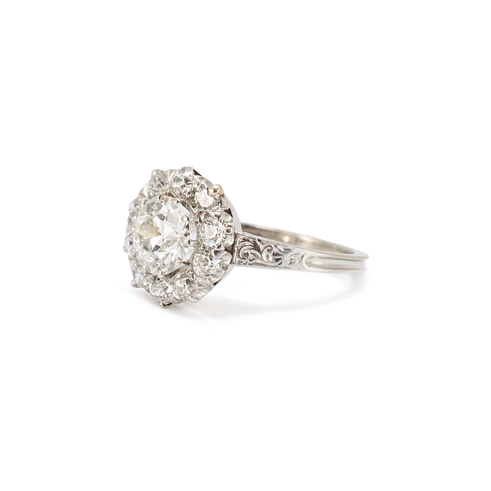 Antuiqe Platinum 1.75ctw Old European Cut Diamond Halo Filigree Engagement Ring