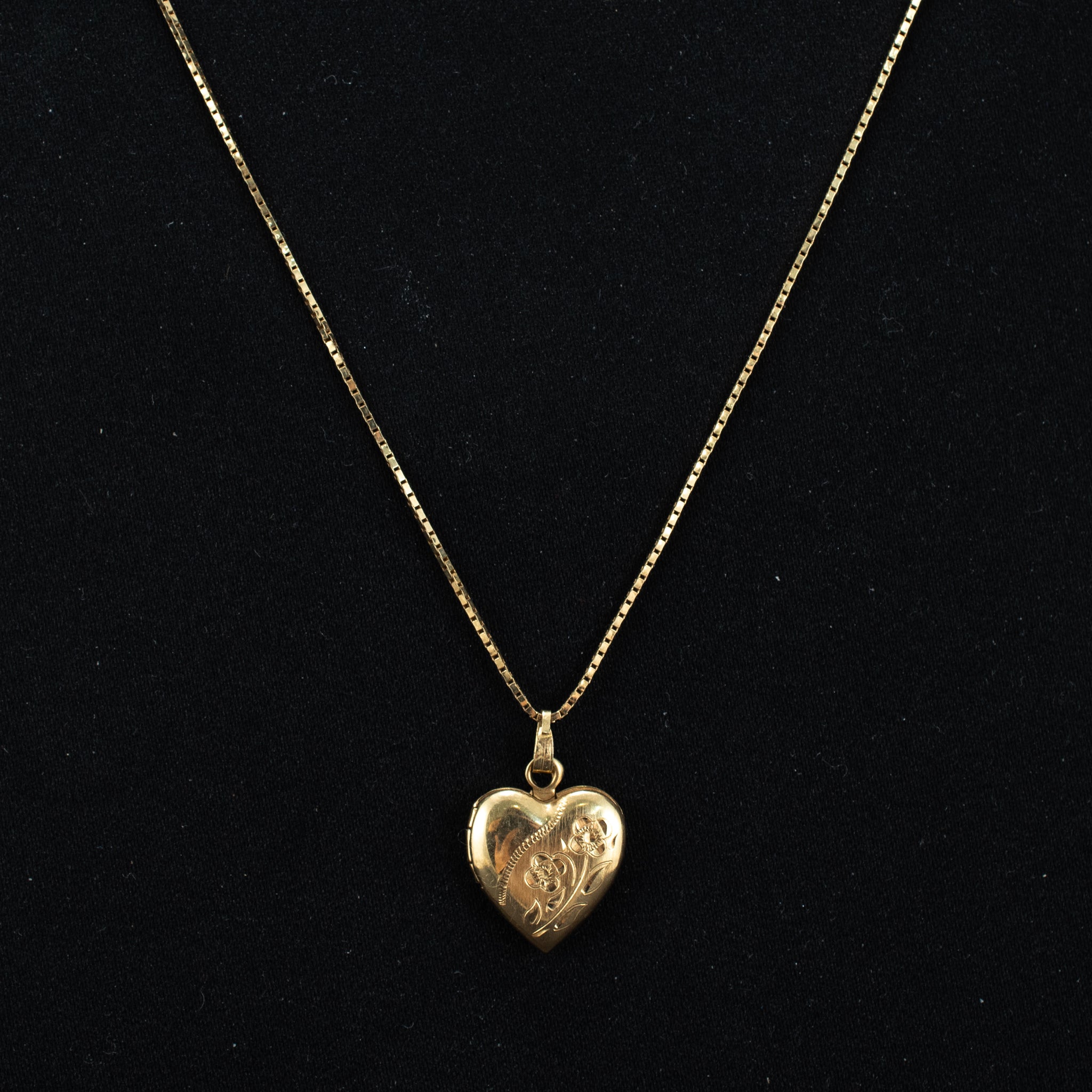 Chain Necklaces Modern Style Box - DJP Jewelers & Luxury Buyers