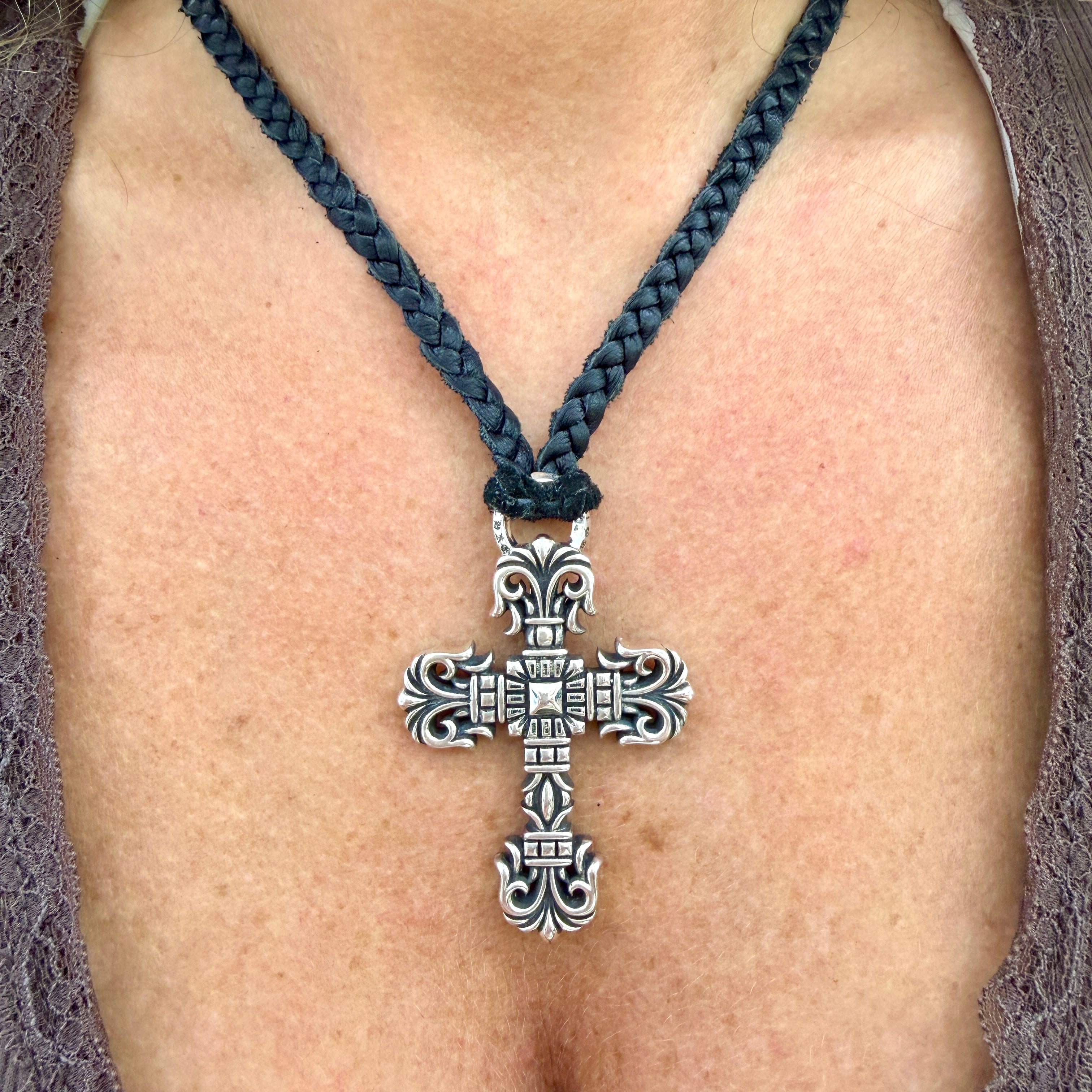 Men’s Vintage Chrome Hearts Small Silver Filigree Cross Pendant Necklace