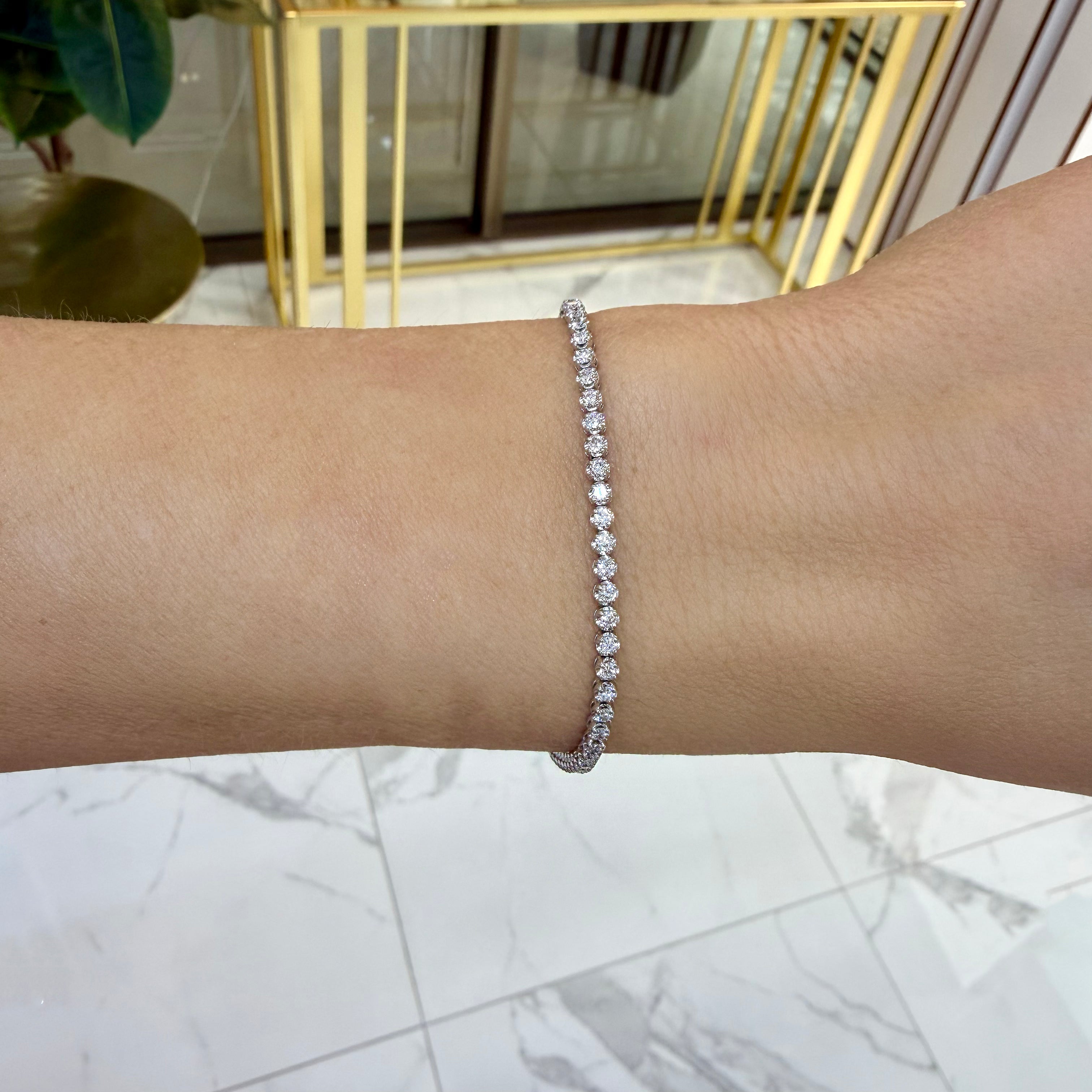 Ladies 14K White Gold 4-Prong 3.20ct Diamond Petite Tennis Bracelet