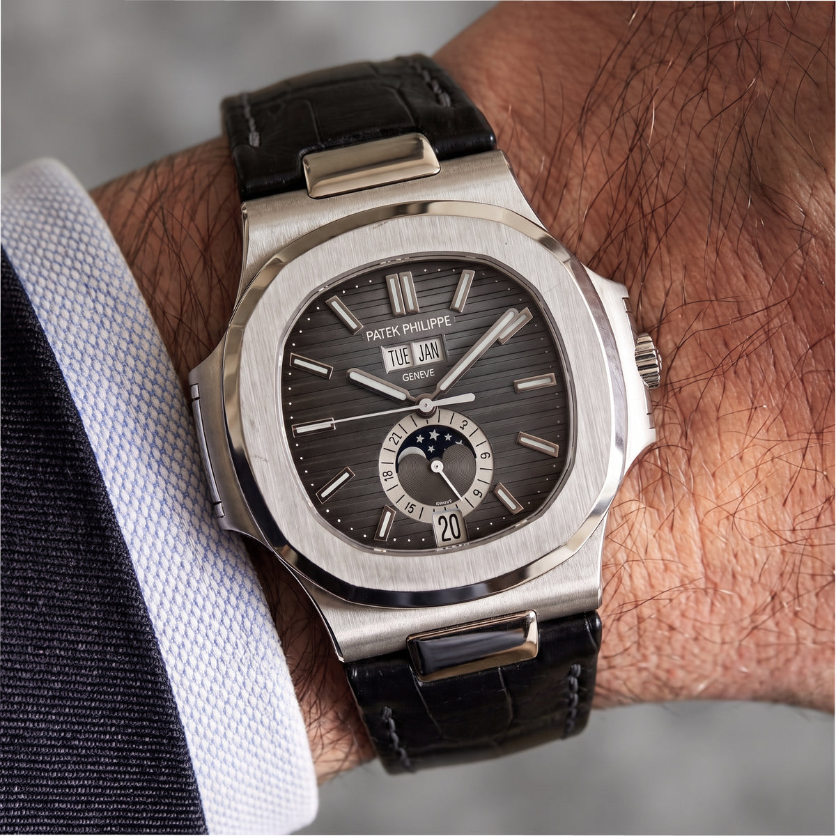 2018 Patek Philippe Nautilus 40.5mm 5726A-001 Annual Moon Phase Steel Watch