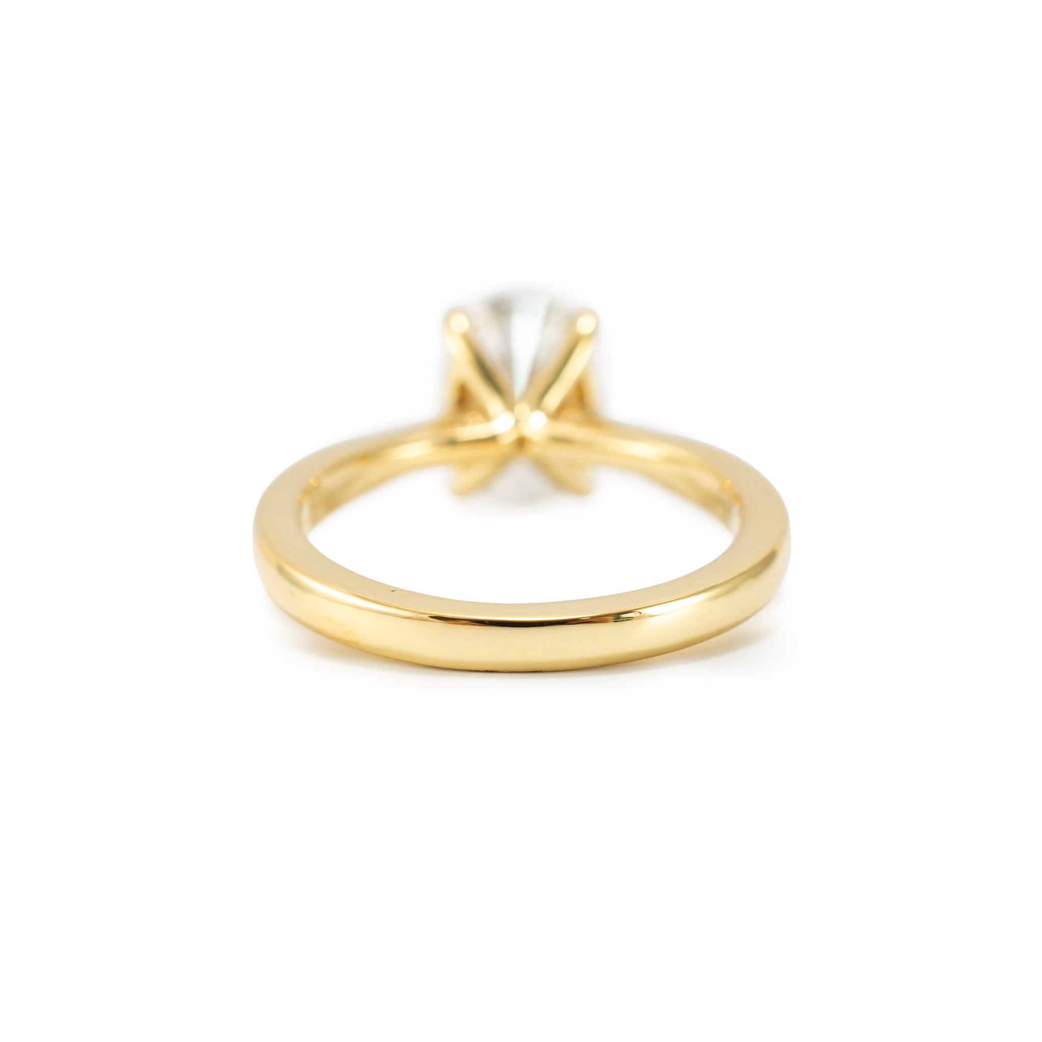 18K Yellow Gold 2.04ct Igi Oval Lab Grown Diamond Solitaire Engagement Ring