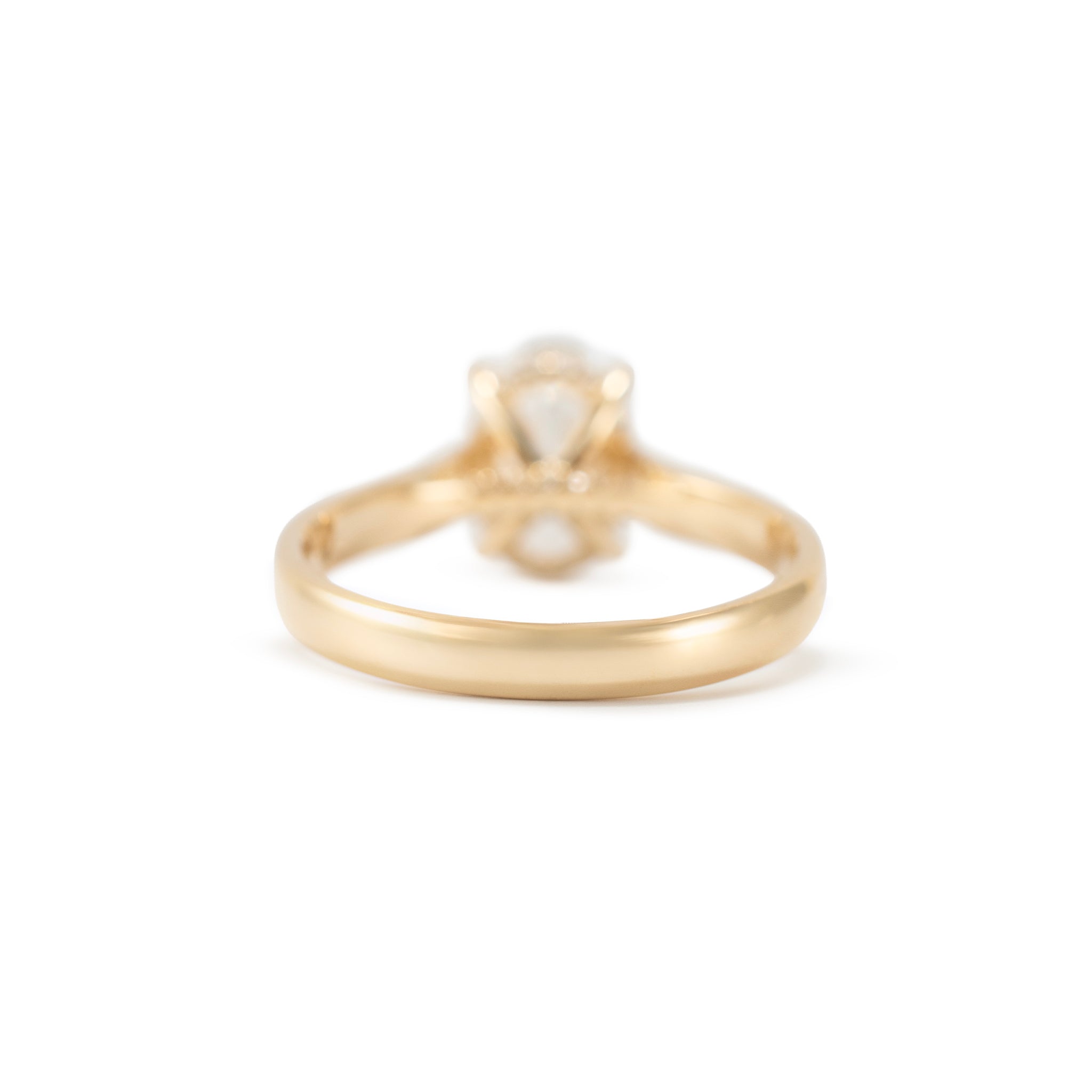 18K Yellow Gold 2.10ct Igi Oval Lab Grown Diamond Solitaire Engagement Ring