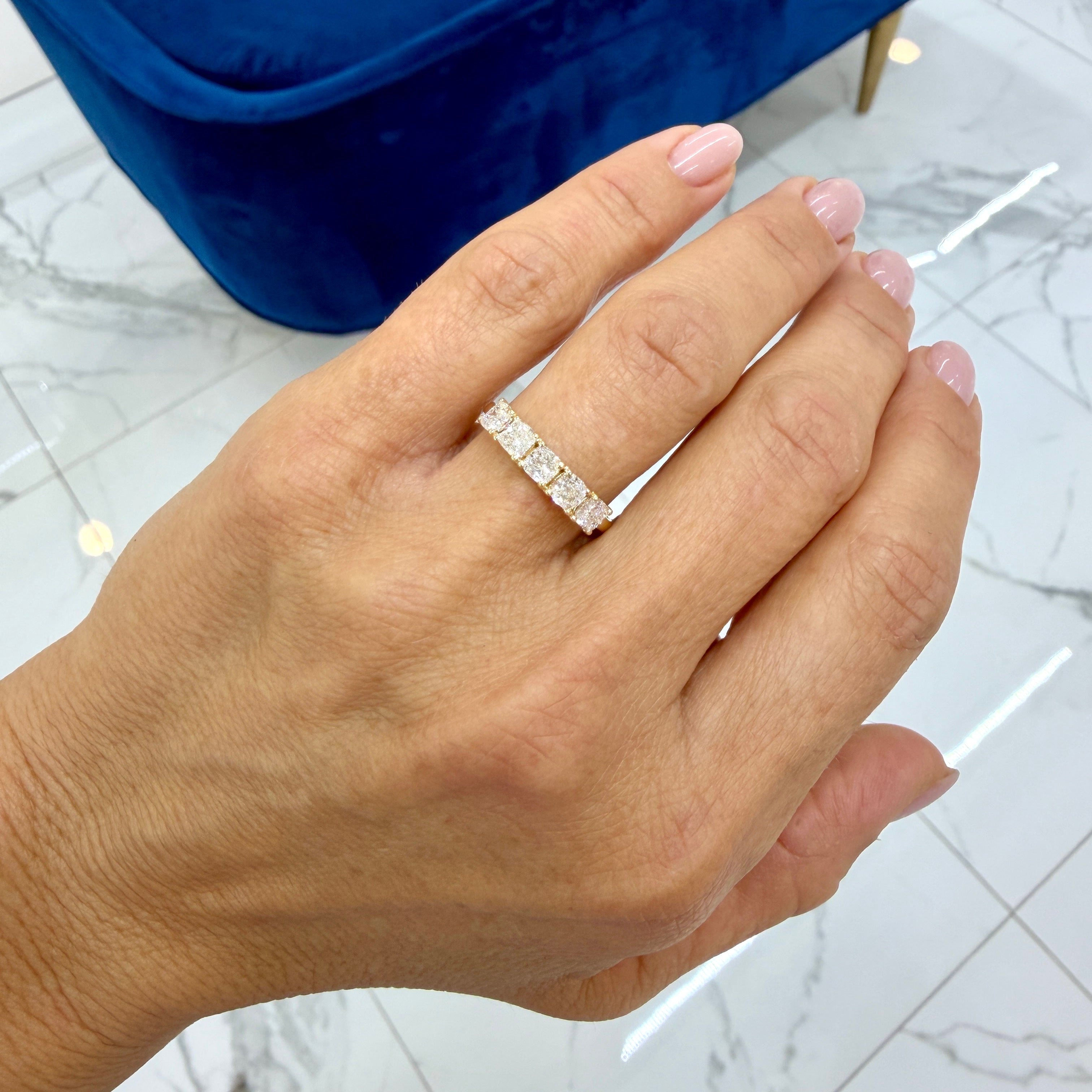 18K Yellow Gold 1.26ct Cushion Lab Grown Diamond Shared Prong Wedding Band Ring