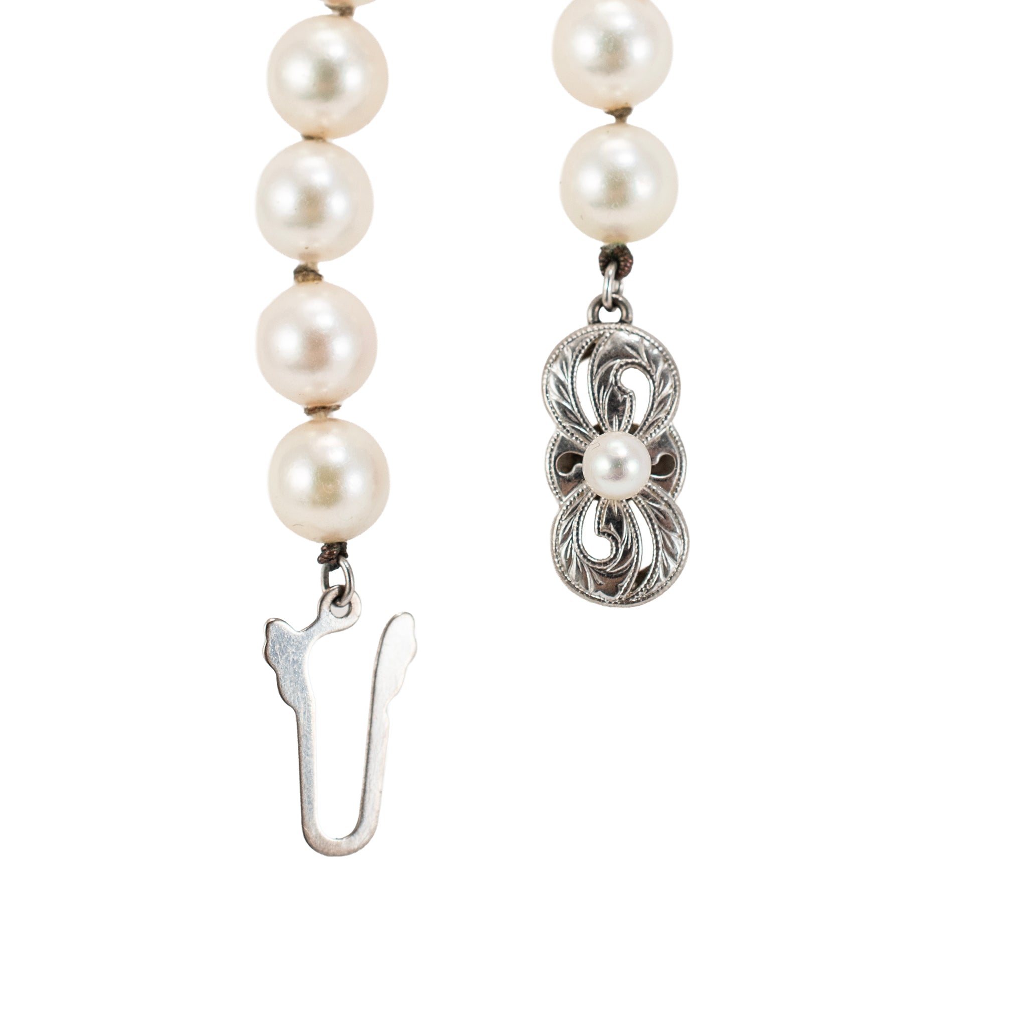 Mikimoto Classic 18K White Gold Akoya Cultured Pearl Strand Chain Necklace