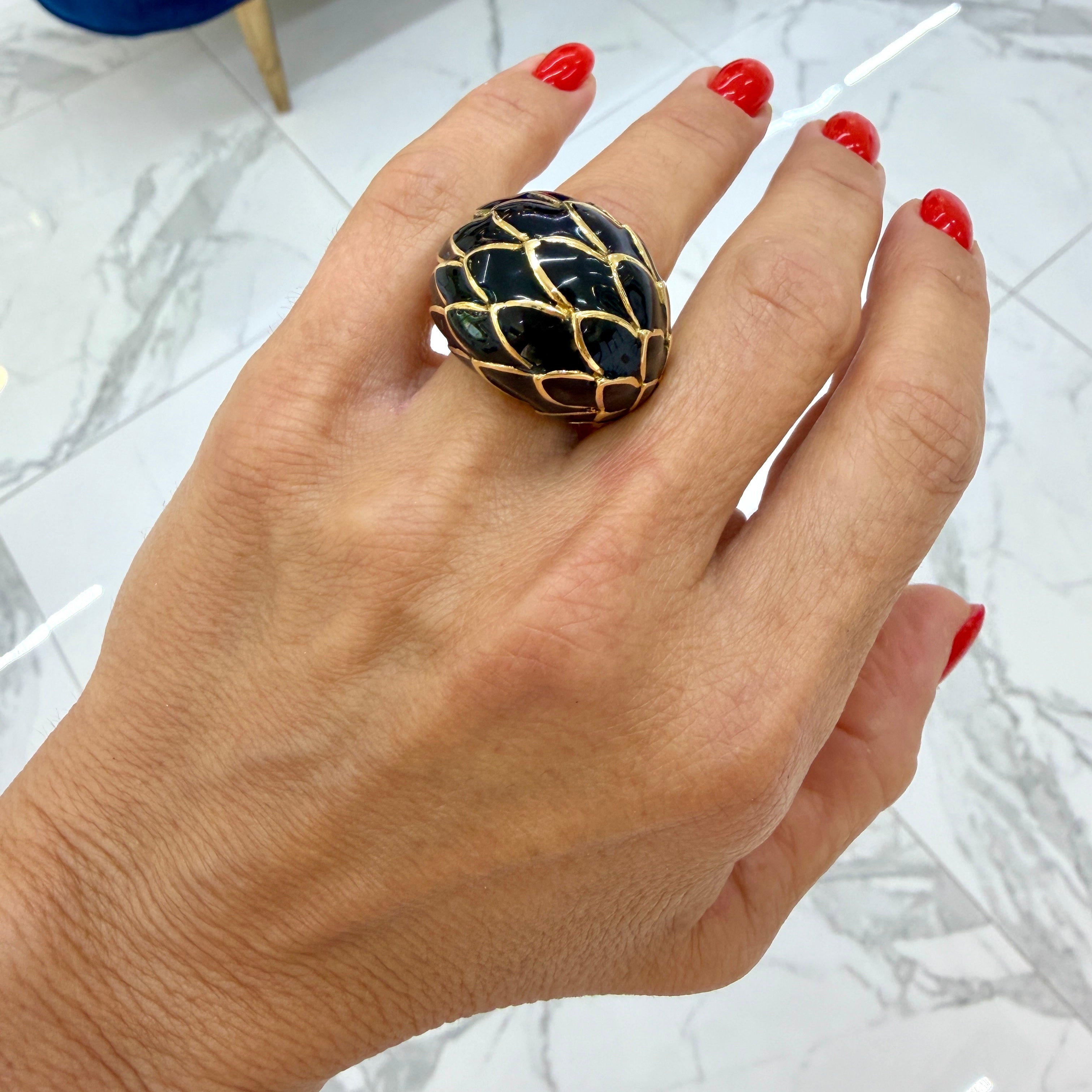 Vintage David Webb Leaf Motif 18K Yellow Gold Black Enamel Dome Cocktail Ring