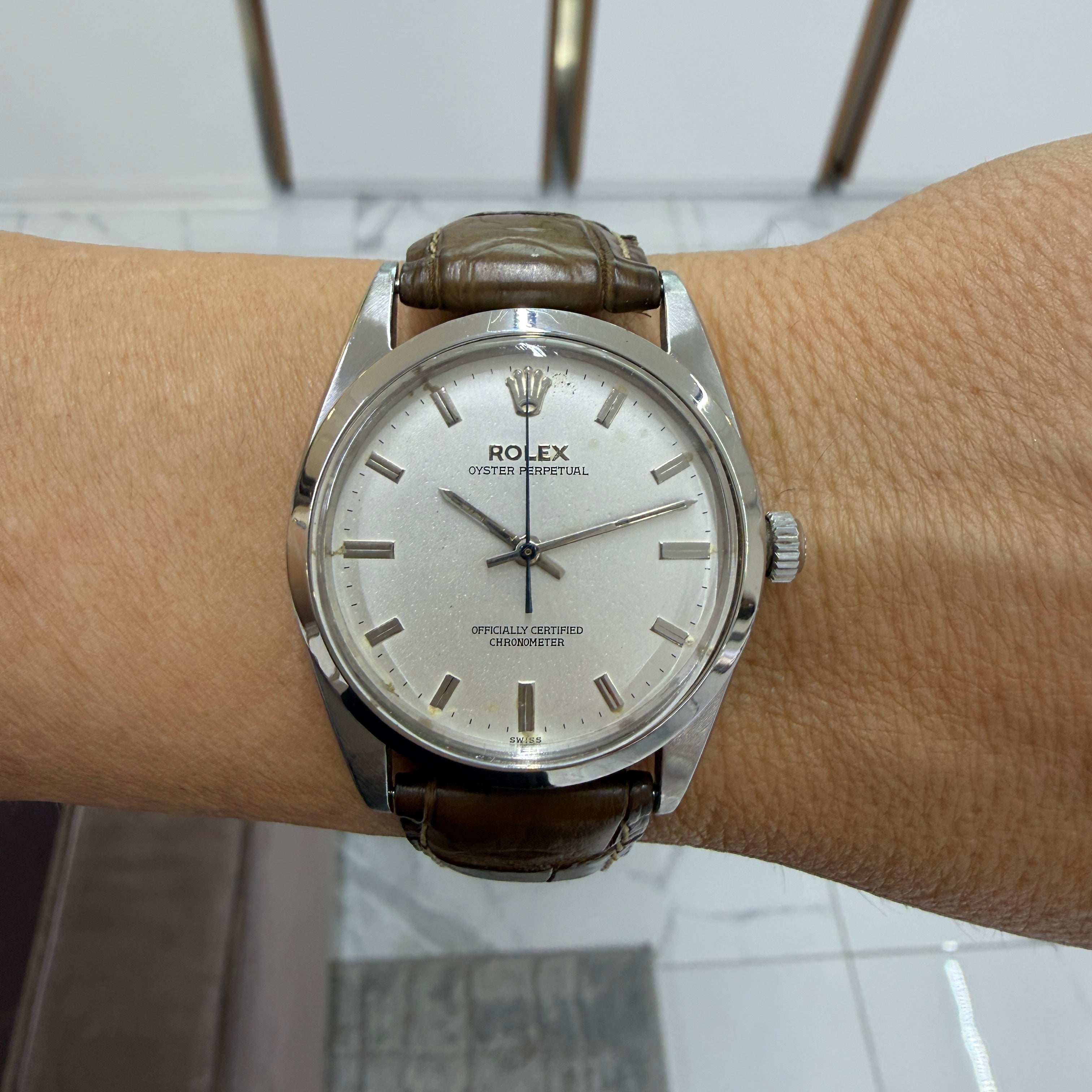 Vintage Rolex Oyster Perpetual 34MM 1002 Silver Dial Stainless Steel Watch