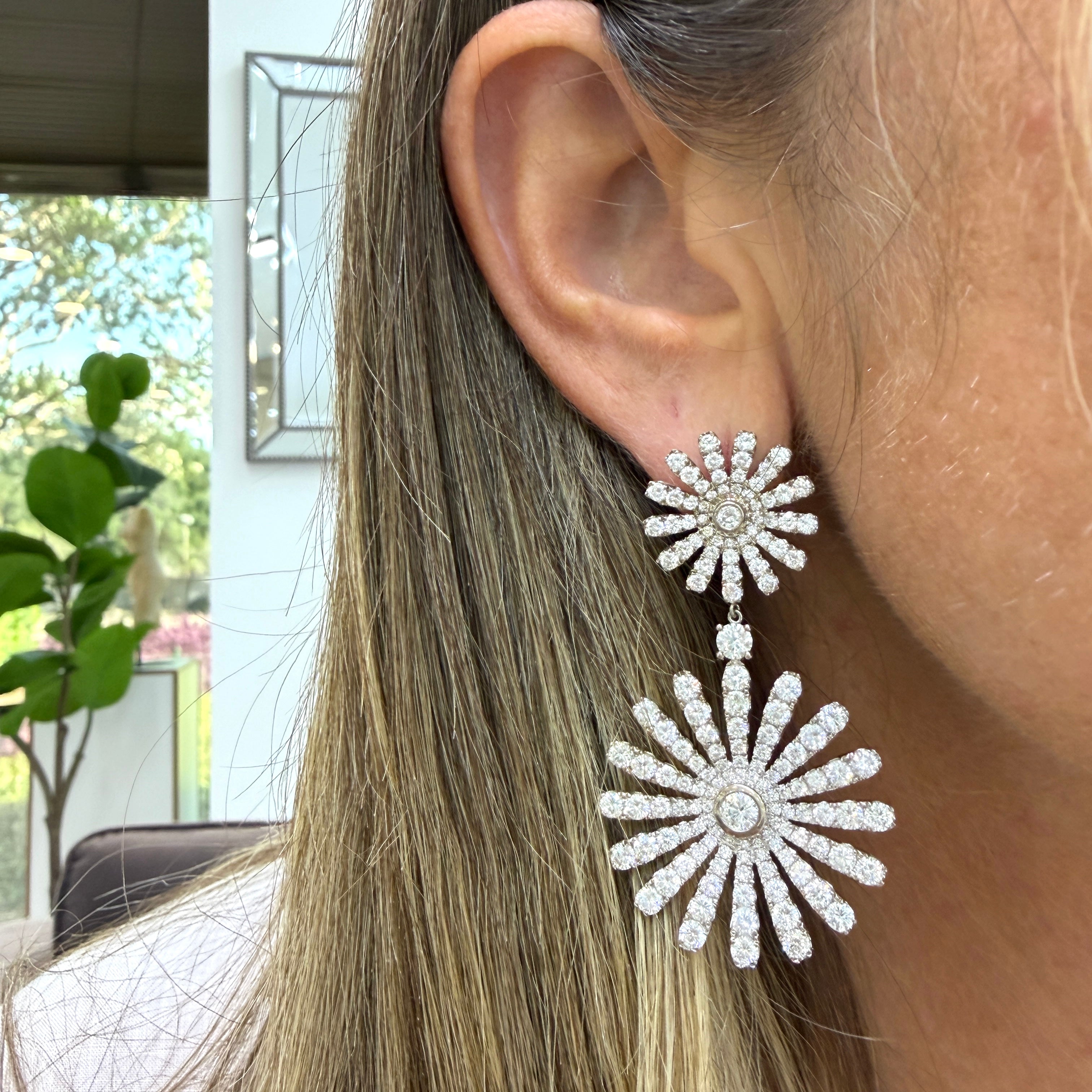 18K White Gold 13.00ctw Round Cut Diamond Sunburst Double Eschle Dangle Earrings