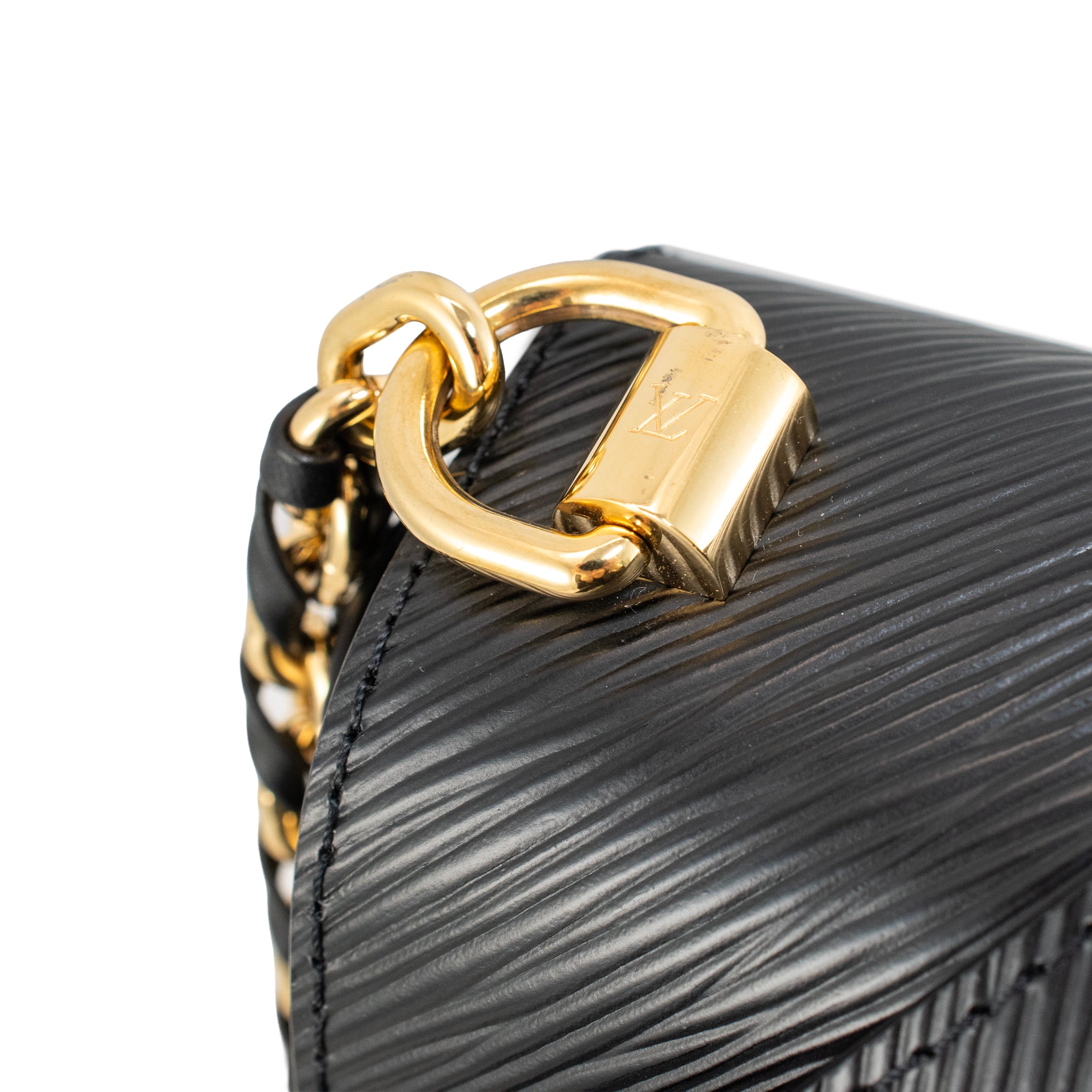 Louis Vuitton Twist MM Black Epi Leather Gold-Tone Chain Shoulder Bag