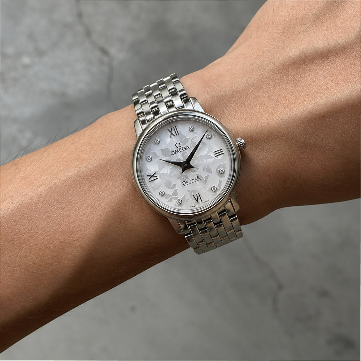 Ladies Omega de Ville Prestige 32.7mm 42410336052001 Butterfly Dial Steel Watch