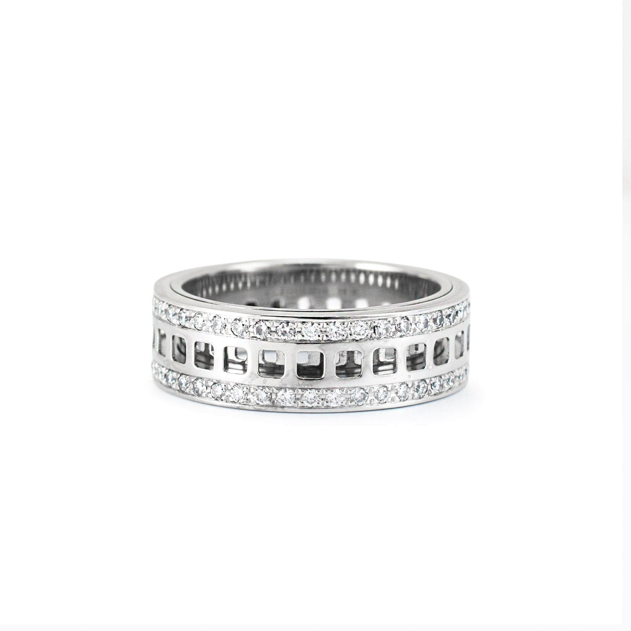 Men’s Retired Gucci 18K White Gold 0.99ctw Diamond Eternity Spinning Band Ring