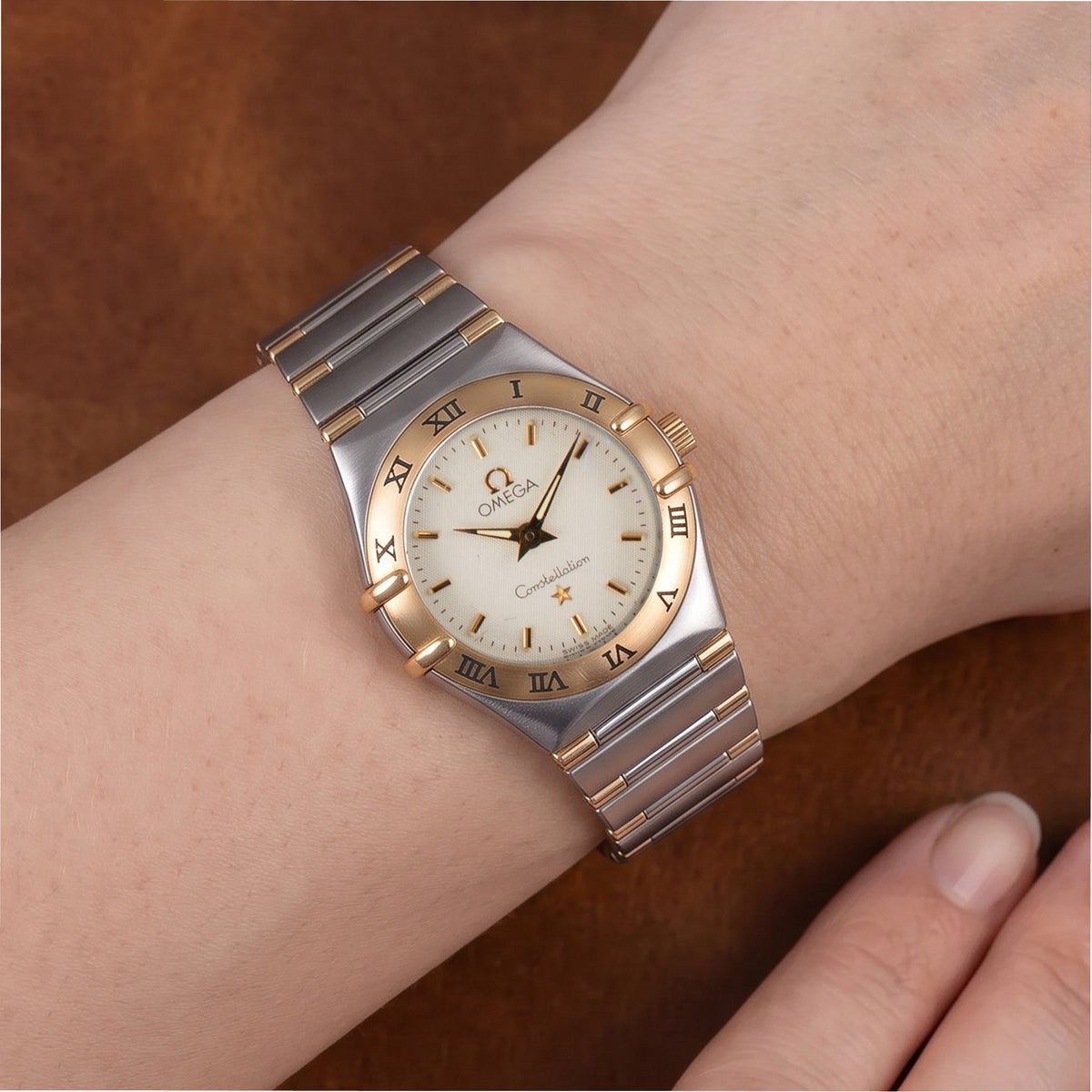 Ladies Omega Constellation Mini 22.5mm 18K Yellow Gold Steel Quartz Watch