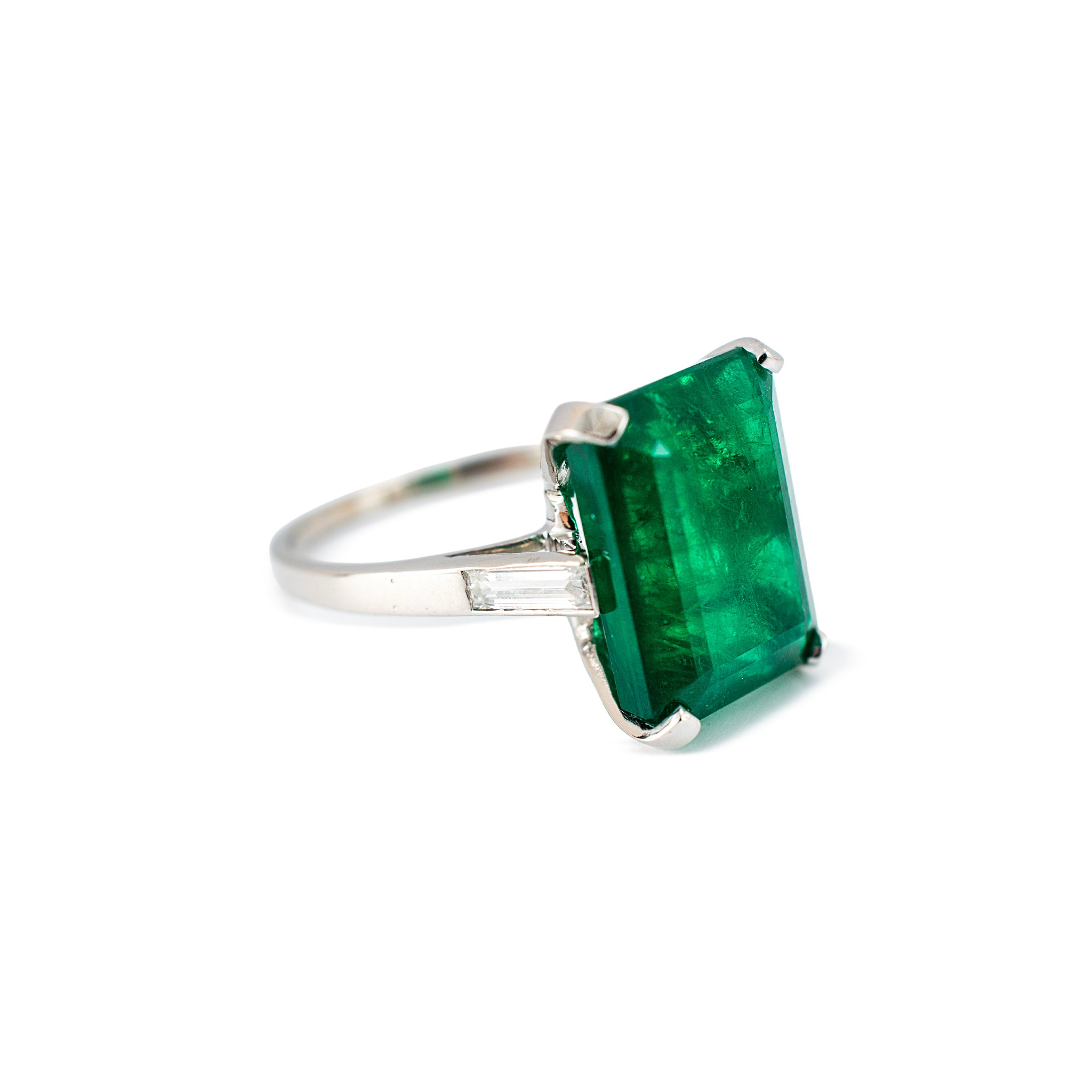 Vintage Platinum 9.77ctw Gia Green Emerald Diamond Three Stone Cocktail Ring
