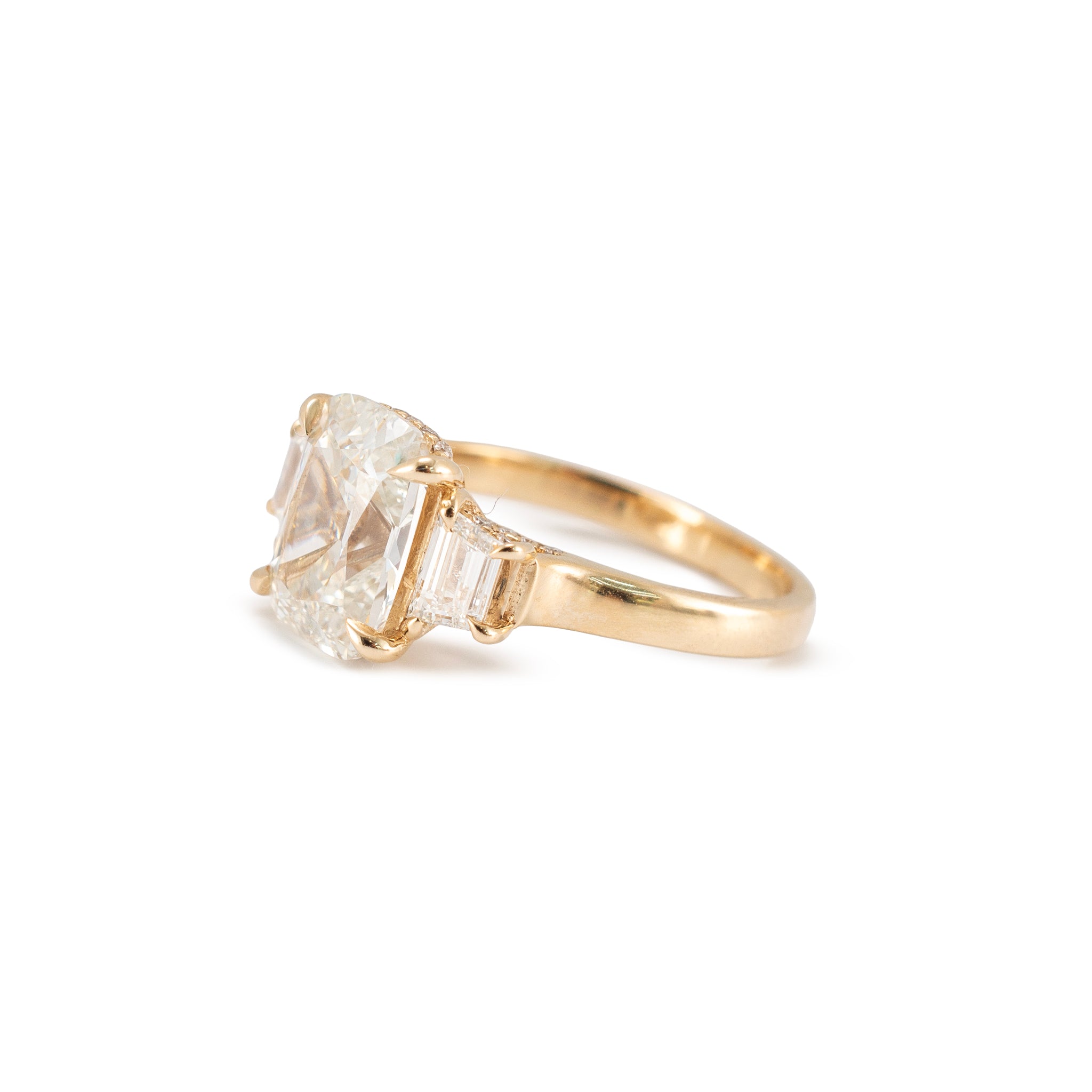 10K Yellow Gold 3.66ctw Igi Lab Grown Diamond Elongated Cushion Engagement Ring