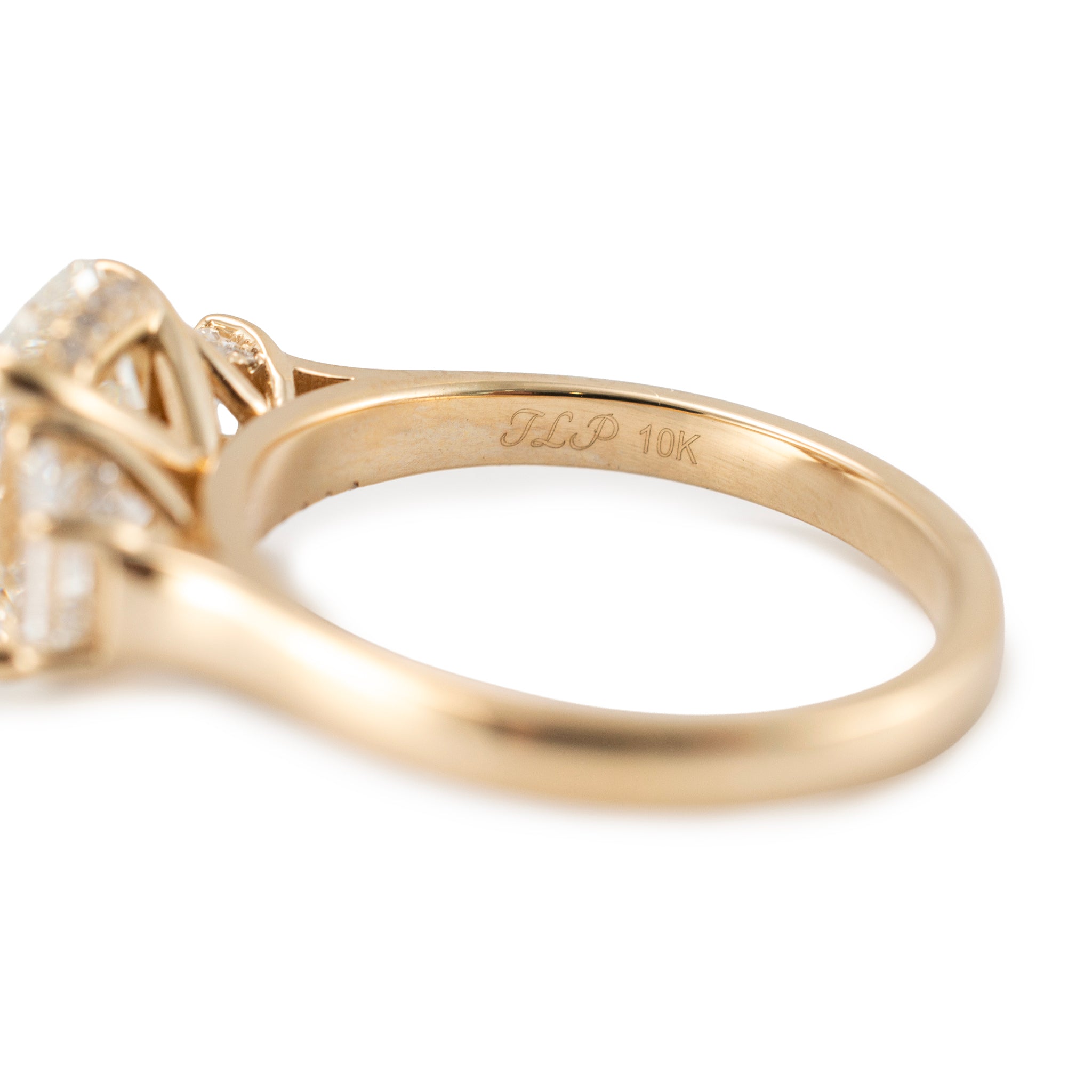 10K Yellow Gold 3.66ctw Igi Lab Grown Diamond Elongated Cushion Engagement Ring