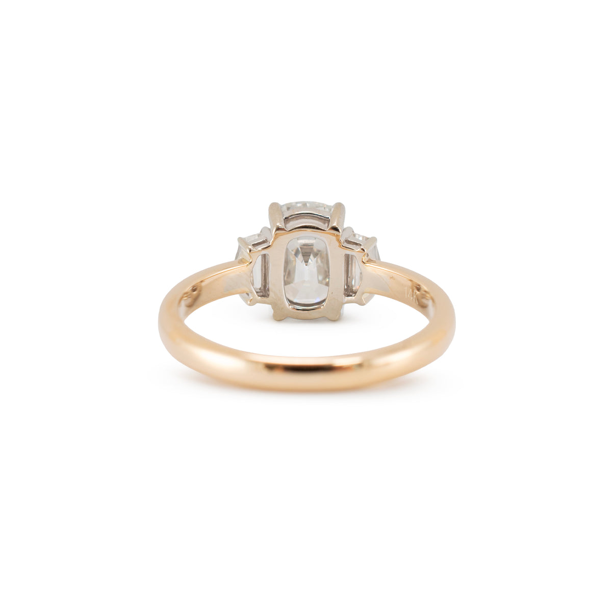 14K Yellow Gold 2.28ctw Igi Lab Grown Diamond Elongated Cushion Engagement Ring