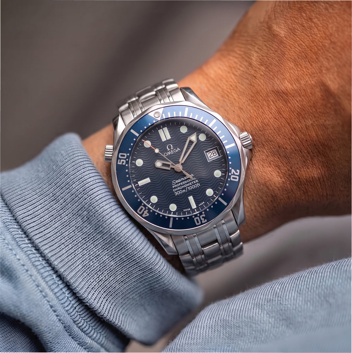 Omega Seamaster Professional Diver Midsize 36MM 2551.80 Steel Automatic Watch